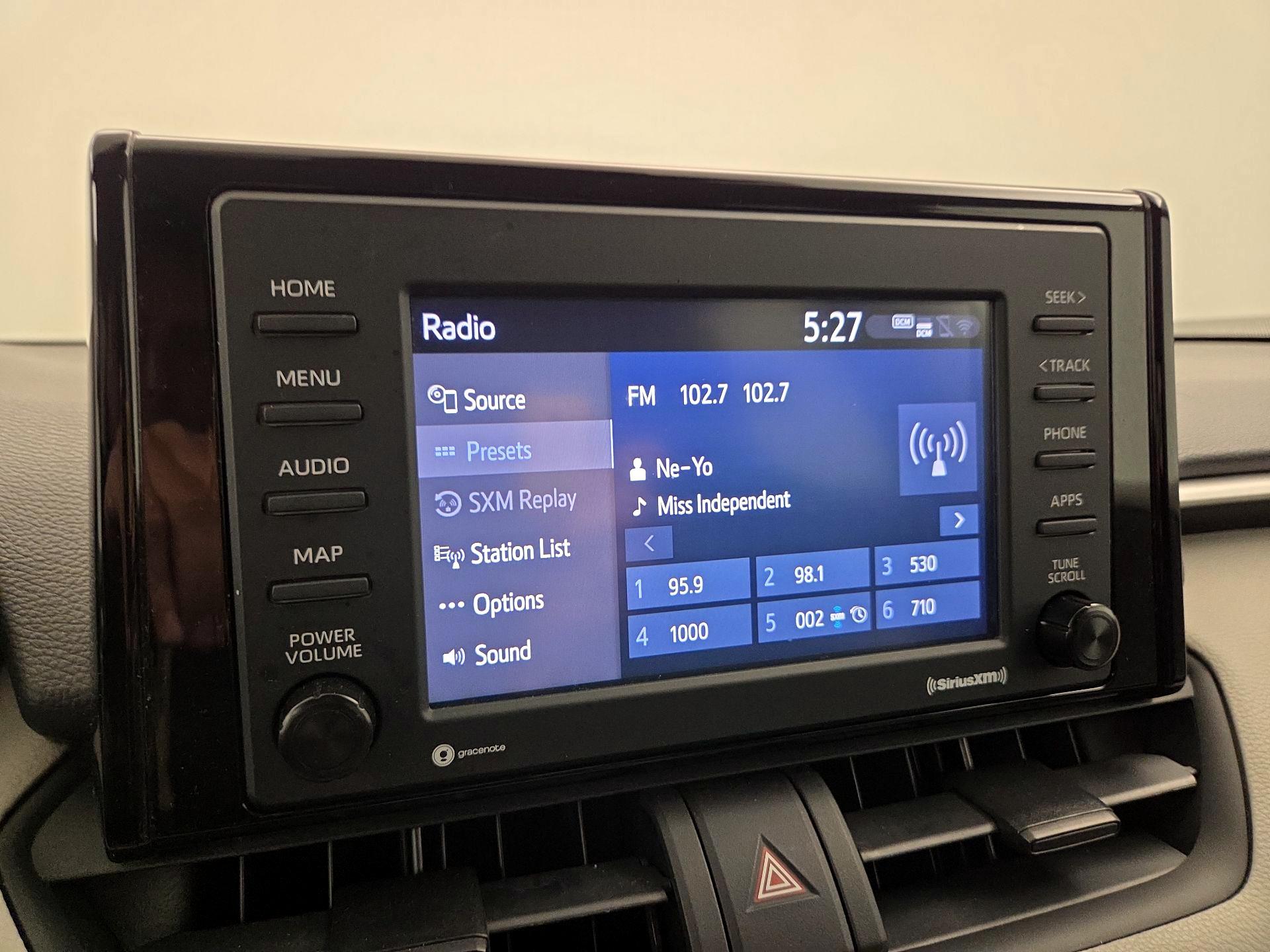 Thumbnail: 2020 Toyota RAV4 - 15