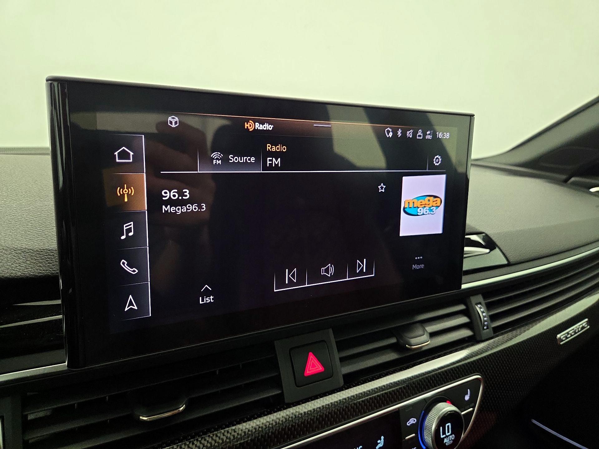 Thumbnail: 2021 Audi S5 - 16