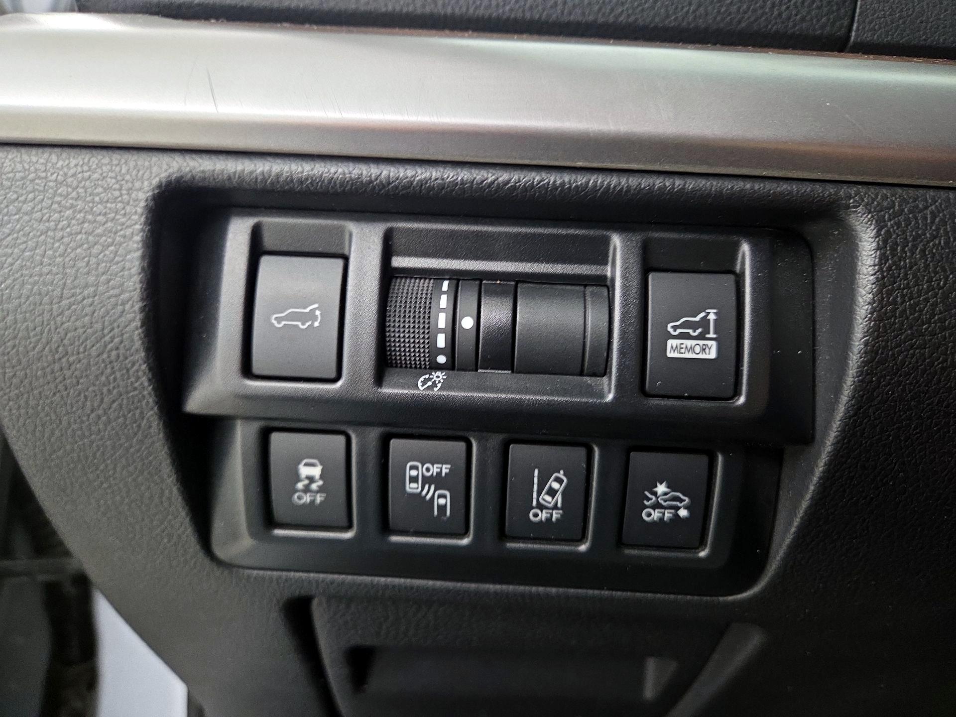 Thumbnail: 2019 Subaru Outback - 13