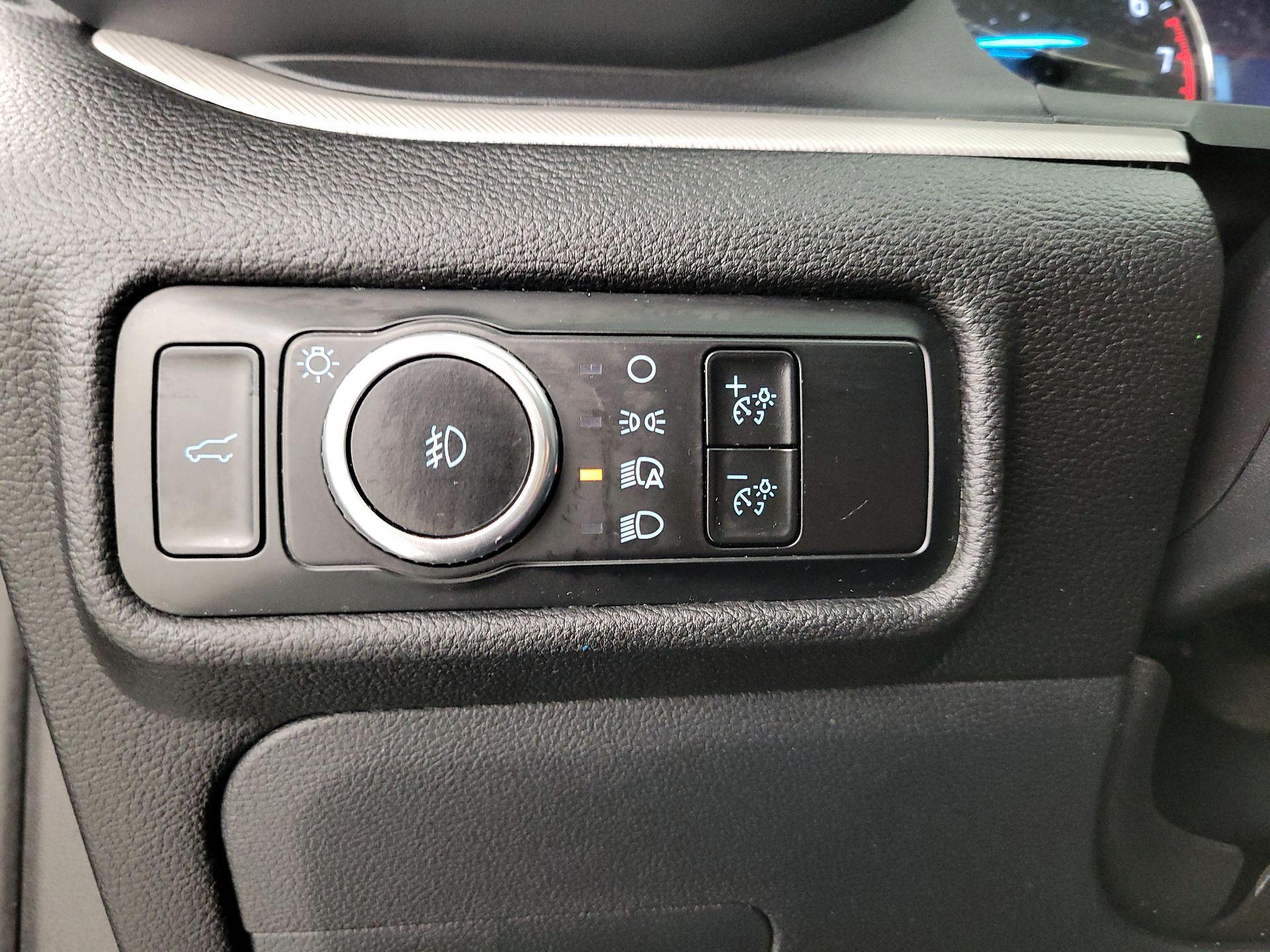 Thumbnail: 2023 Ford Explorer - 13