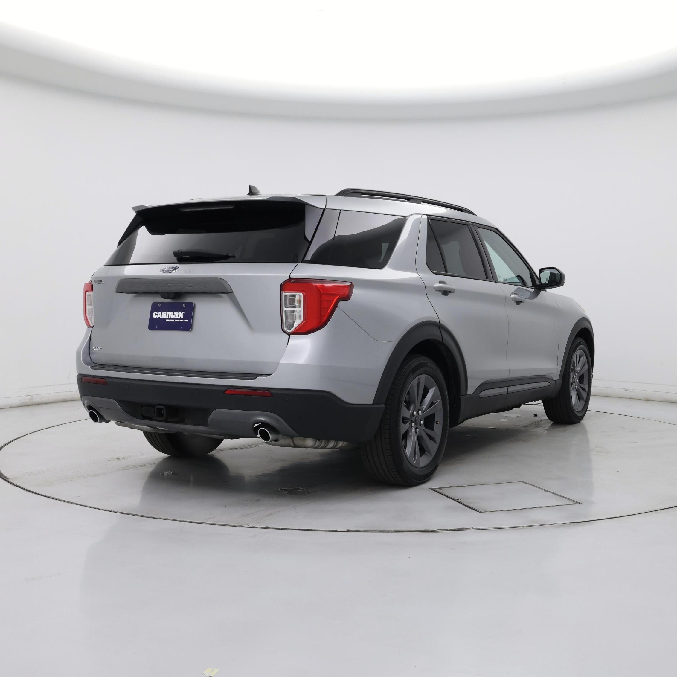 Thumbnail: 2023 Ford Explorer - 8