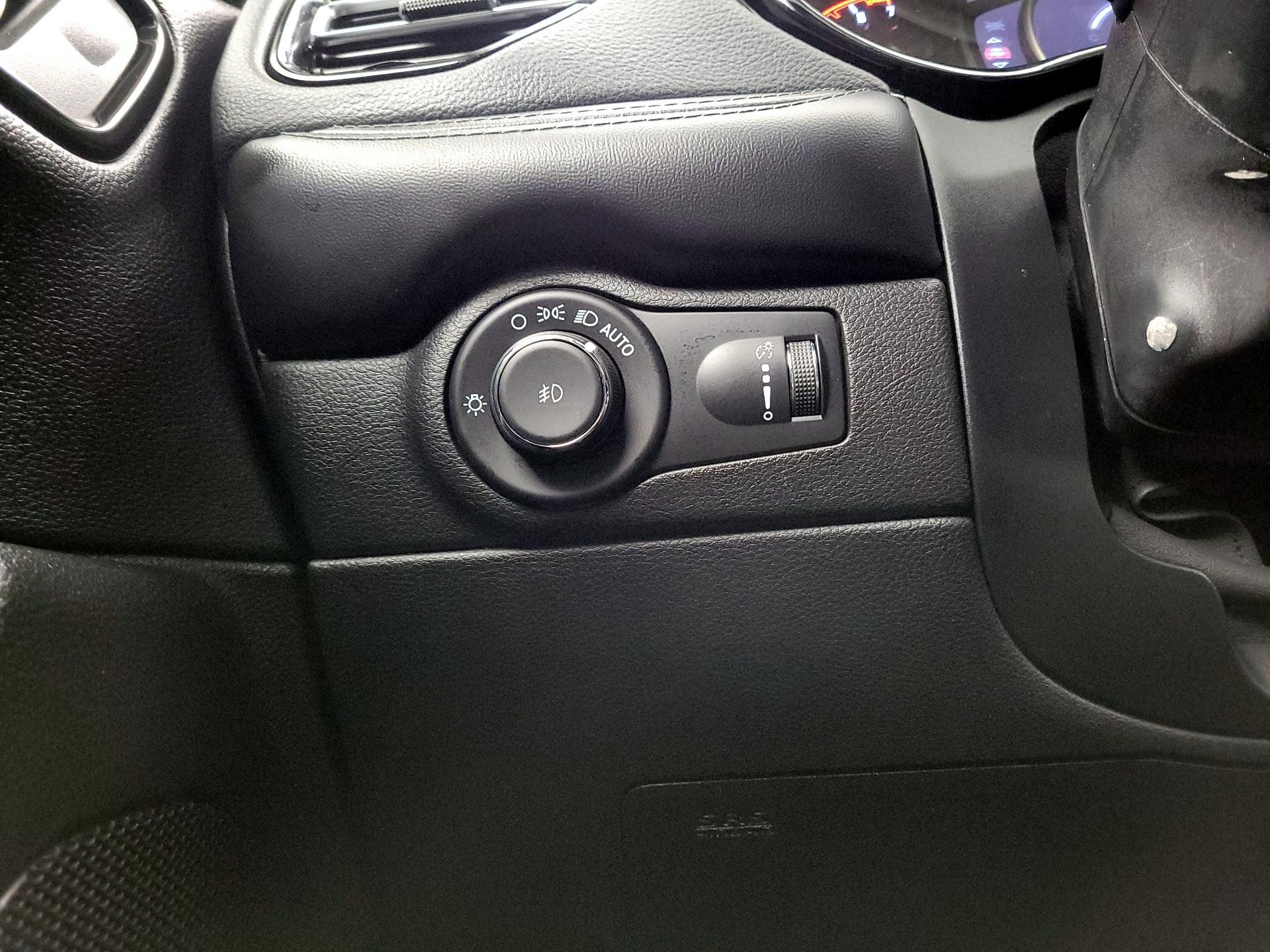 Thumbnail: 2021 Dodge Durango - 13