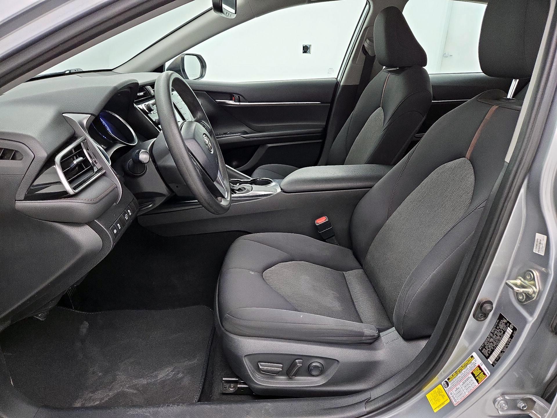 Thumbnail: 2020 Toyota Camry - 11