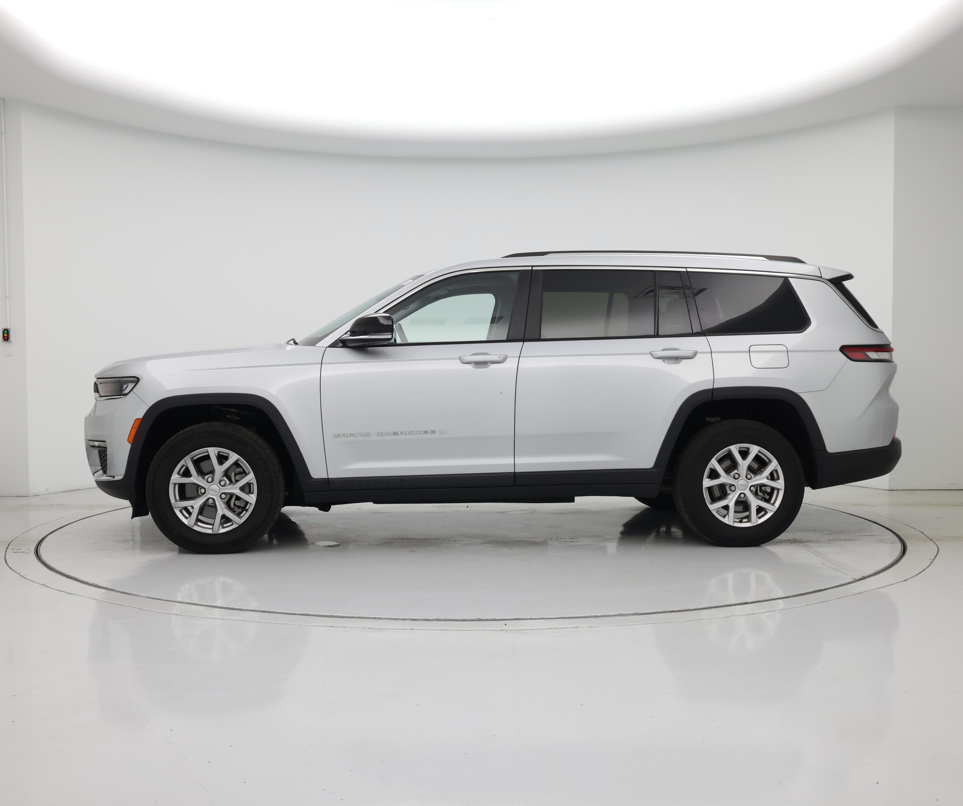 Thumbnail: 2022 Jeep Grand Cherokee L - 3