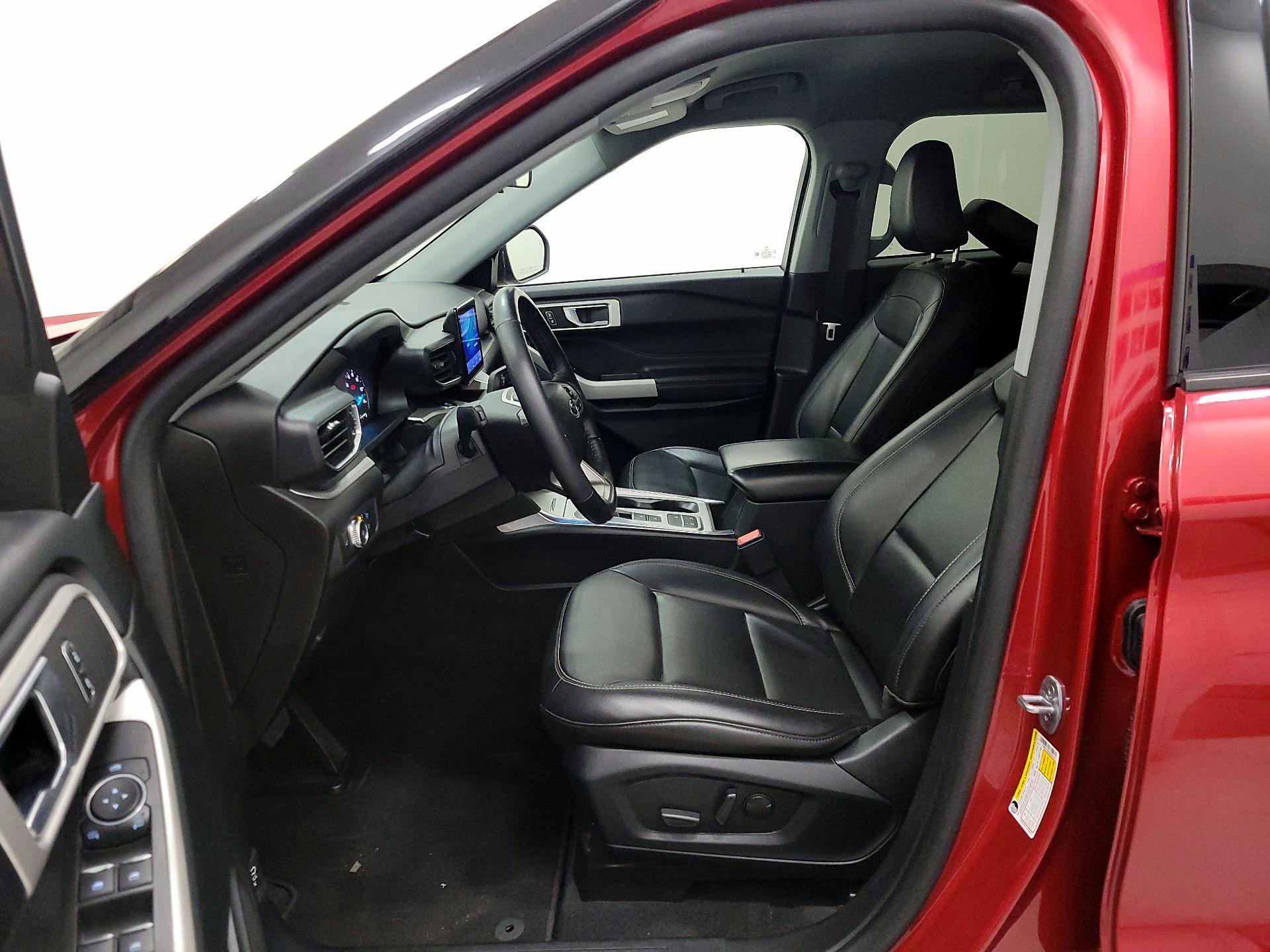 Thumbnail: 2022 Ford Explorer - 11