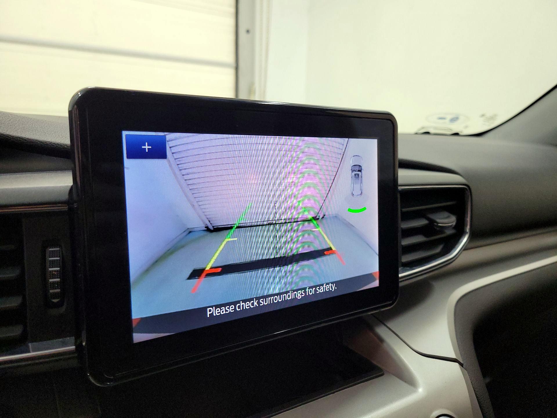 Thumbnail: 2022 Ford Explorer - 14