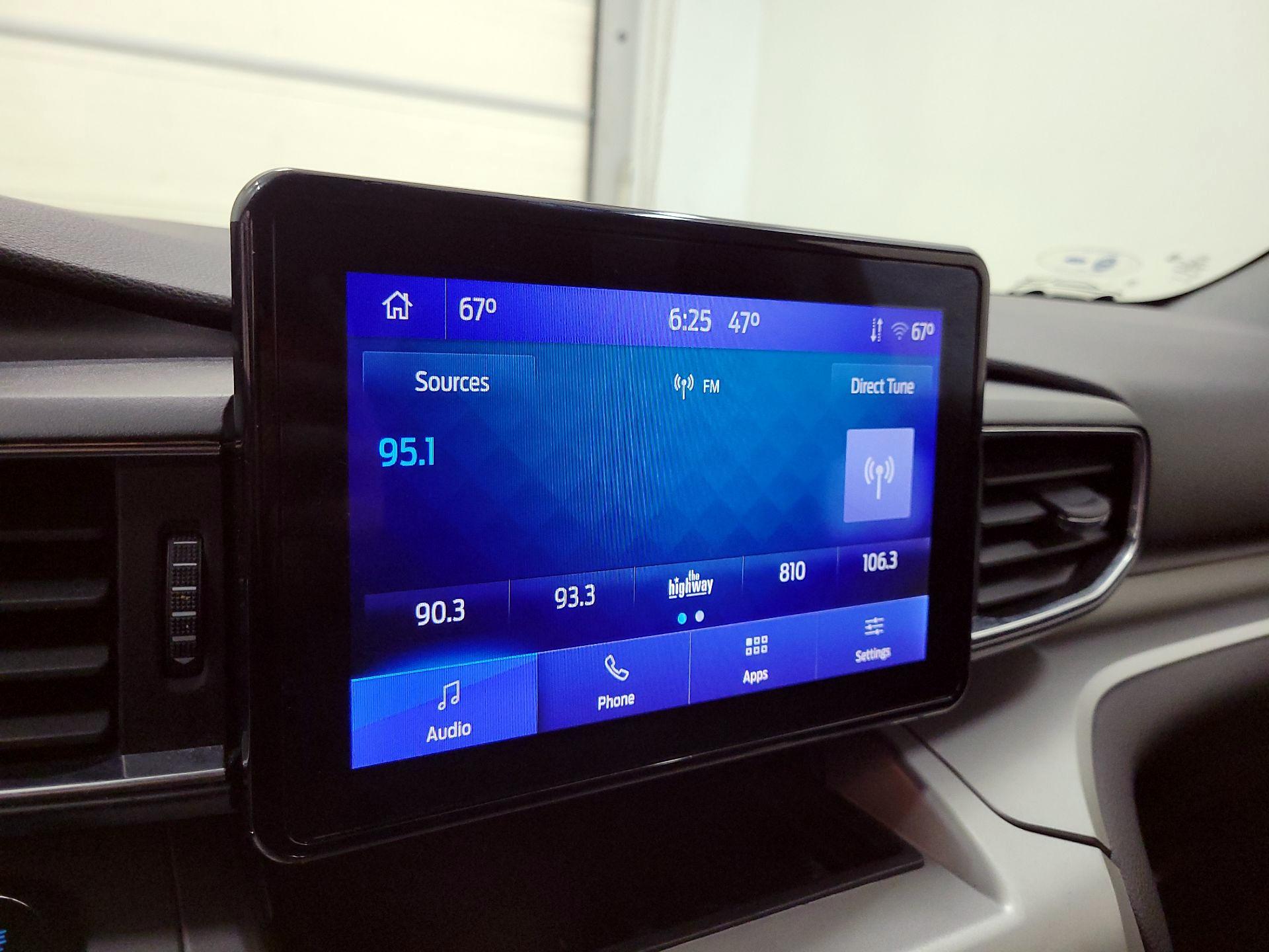 Thumbnail: 2022 Ford Explorer - 15