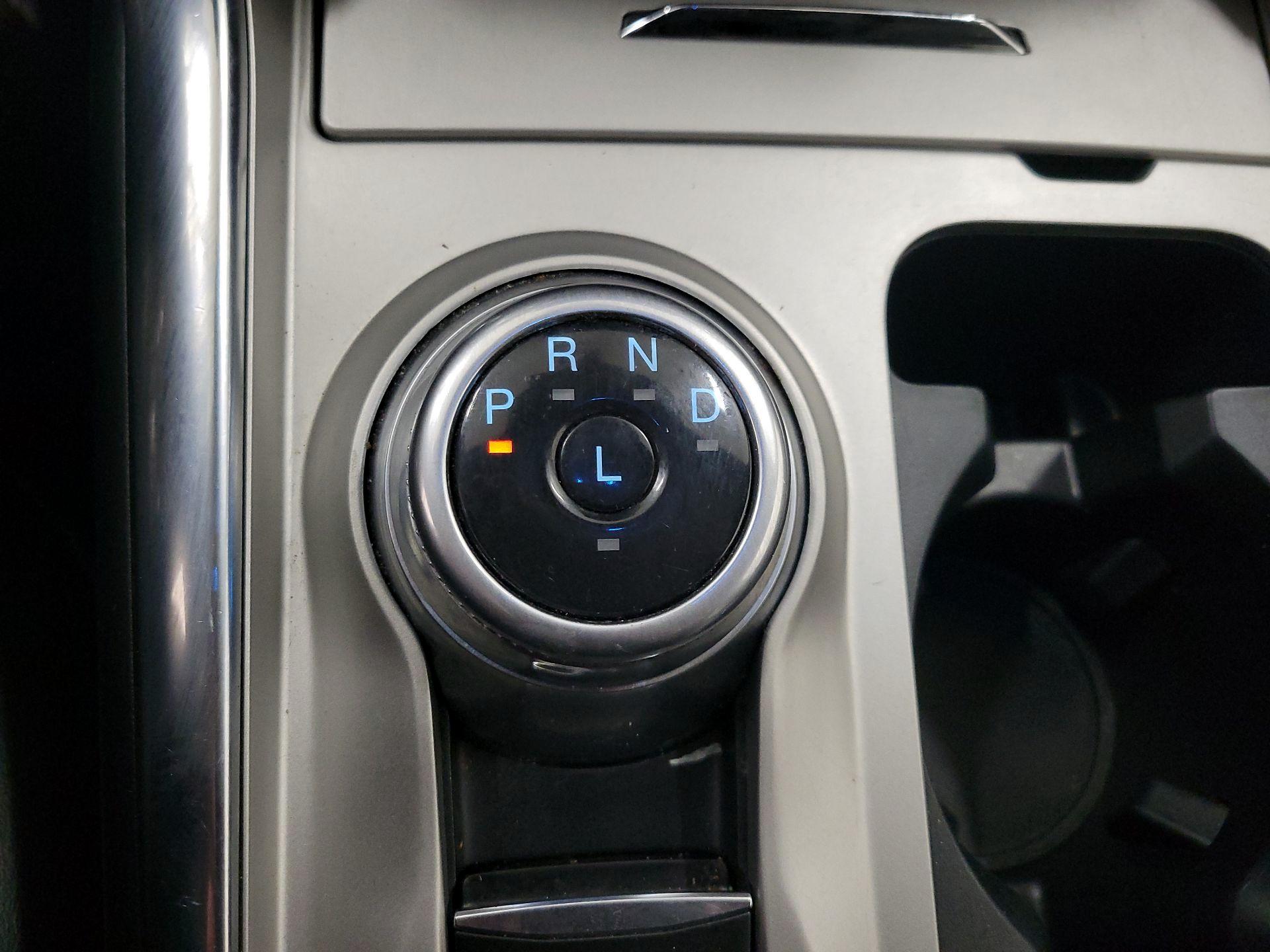 Thumbnail: 2022 Ford Explorer - 17