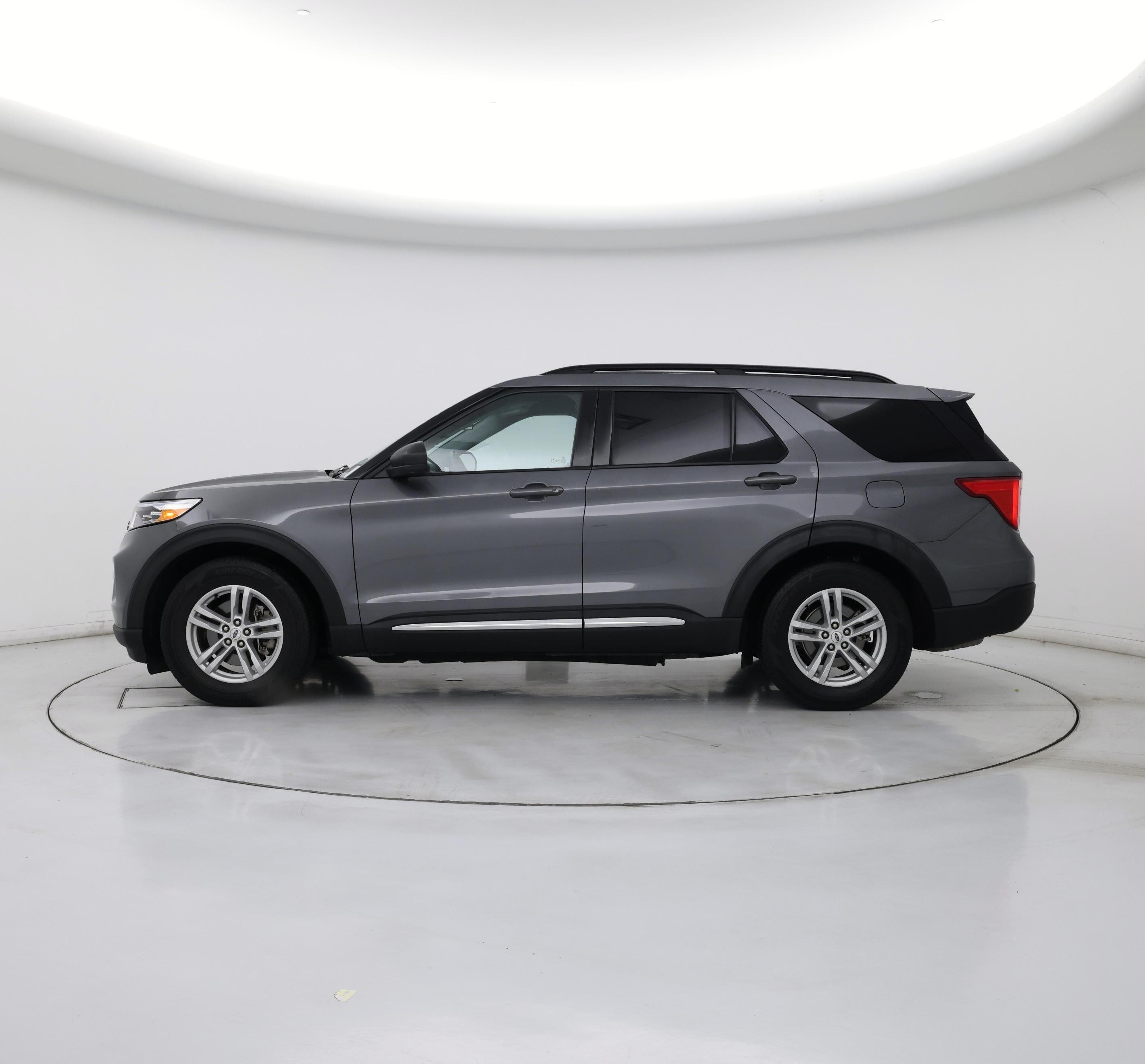 Thumbnail: 2023 Ford Explorer - 3