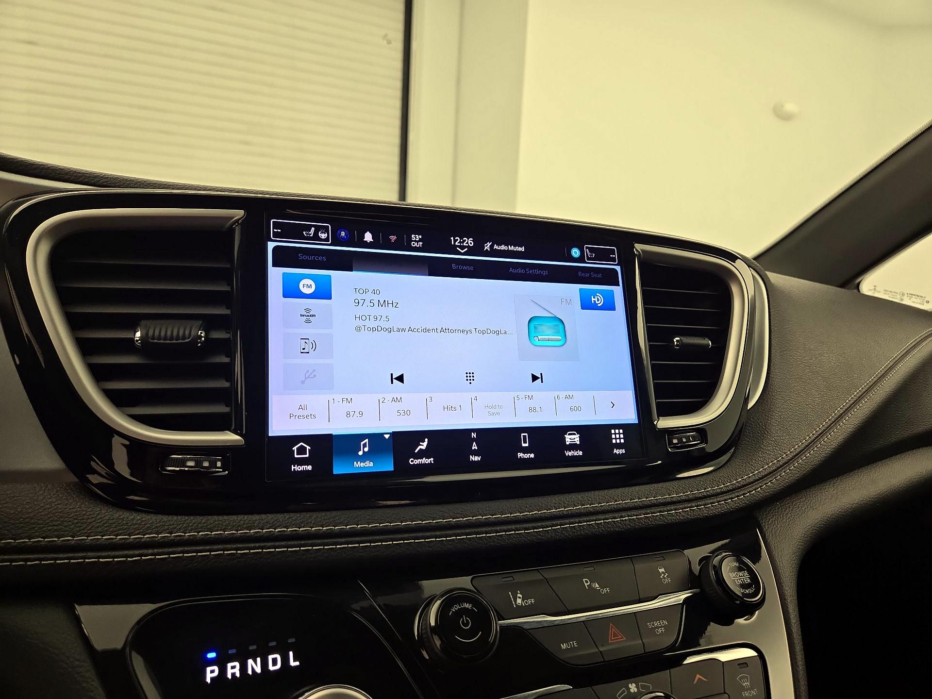 Thumbnail: 2023 Chrysler Pacifica - 16