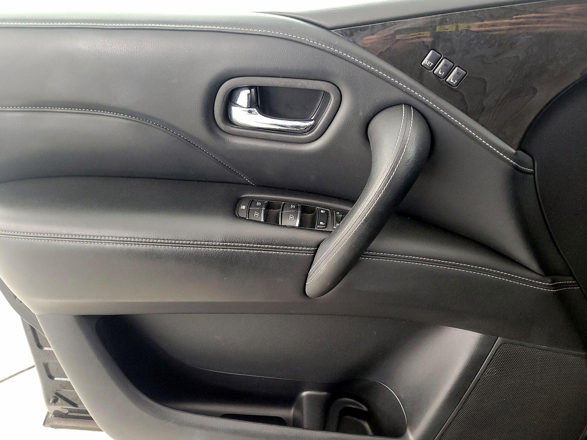 Thumbnail: 2022 INFINITI QX80 - 12