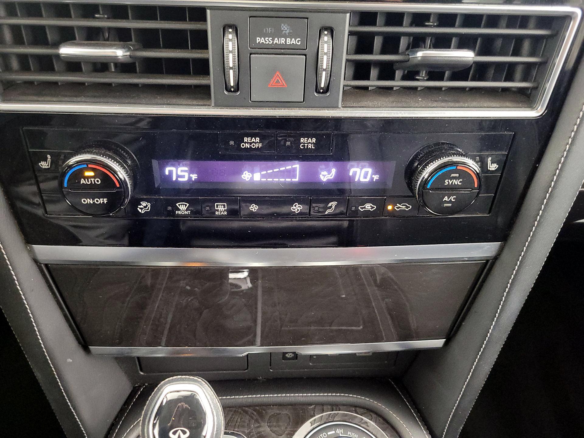 Thumbnail: 2022 INFINITI QX80 - 17