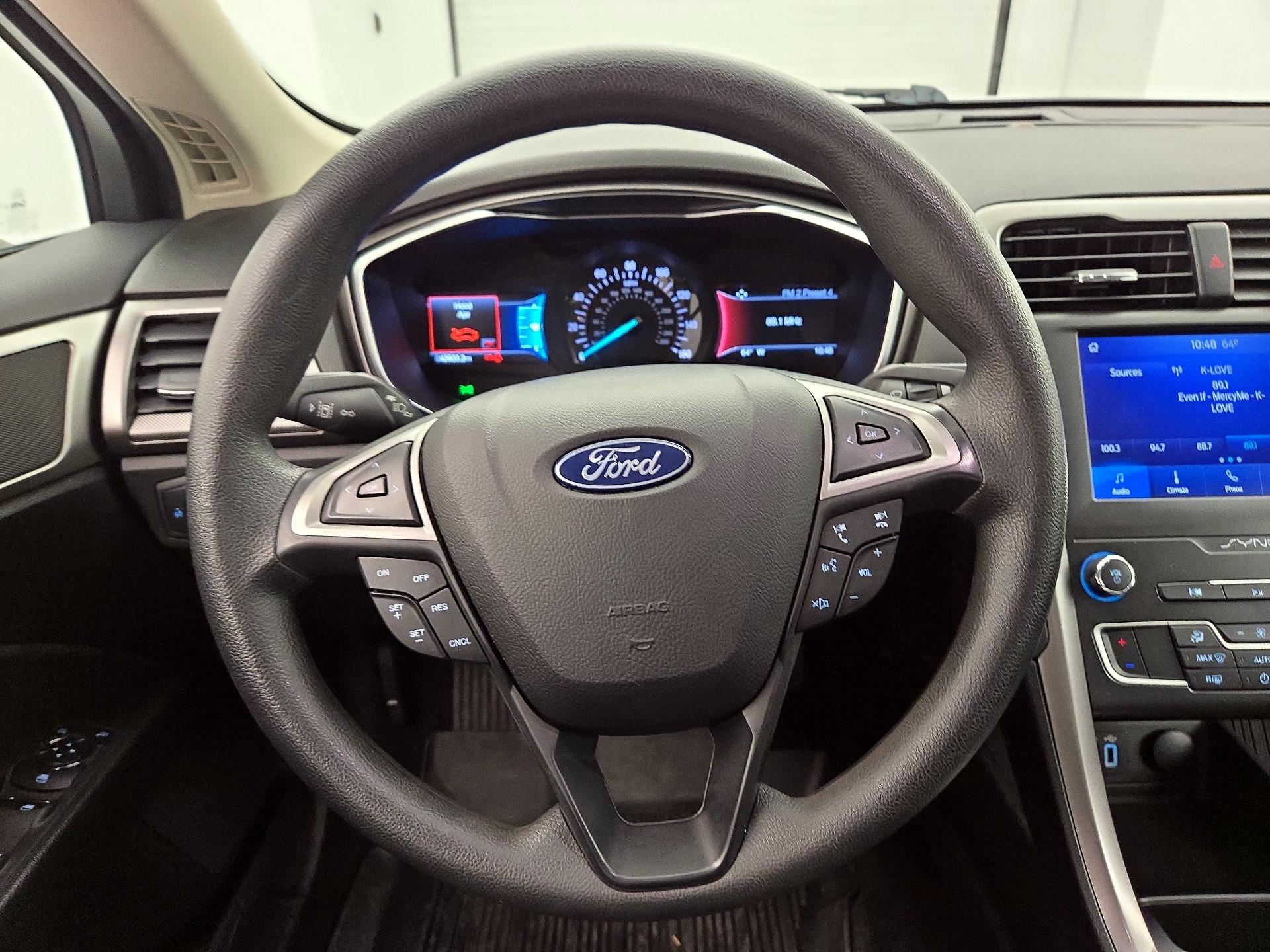 Thumbnail: 2020 Ford Fusion - 10