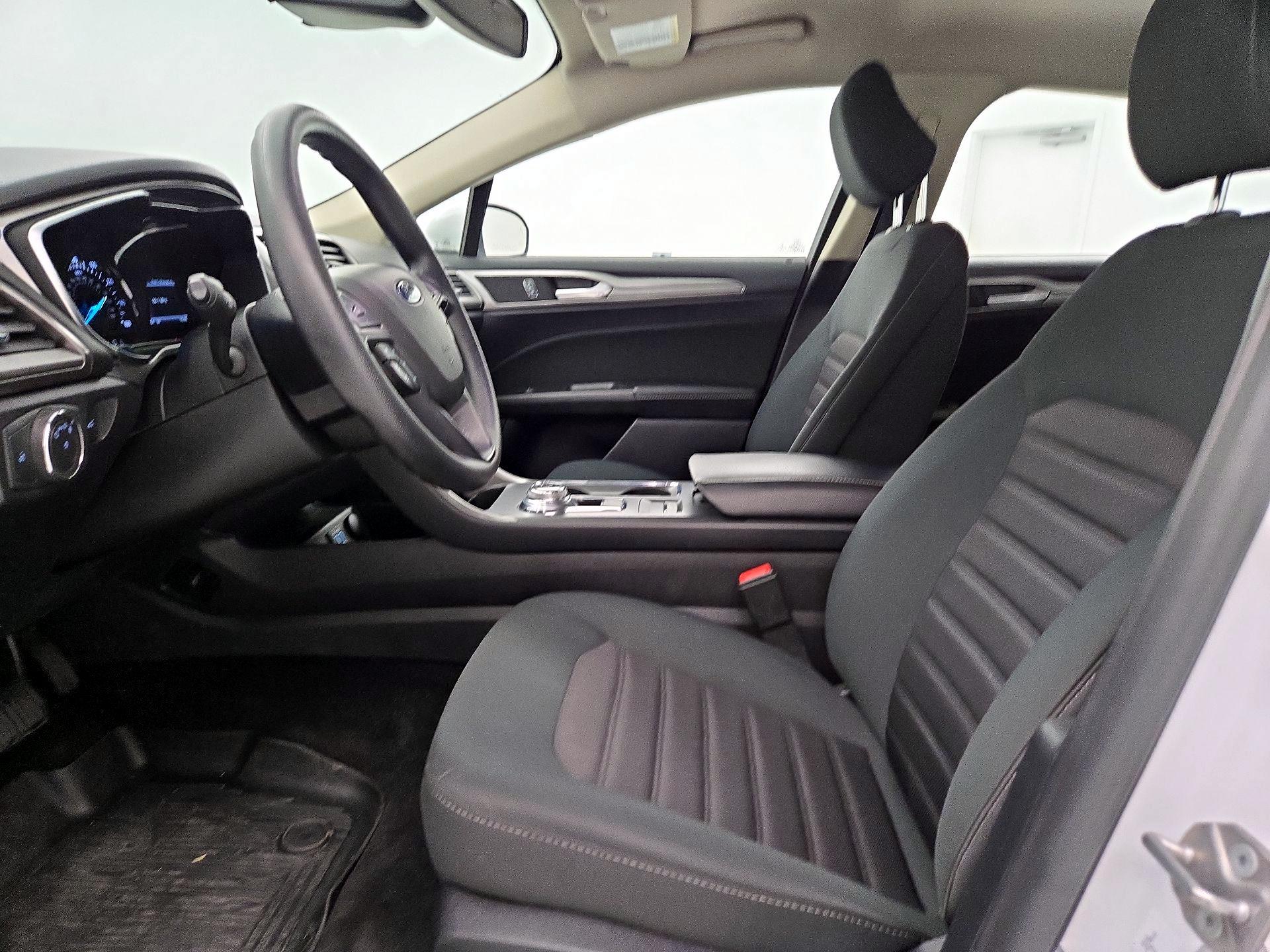 Thumbnail: 2020 Ford Fusion - 11