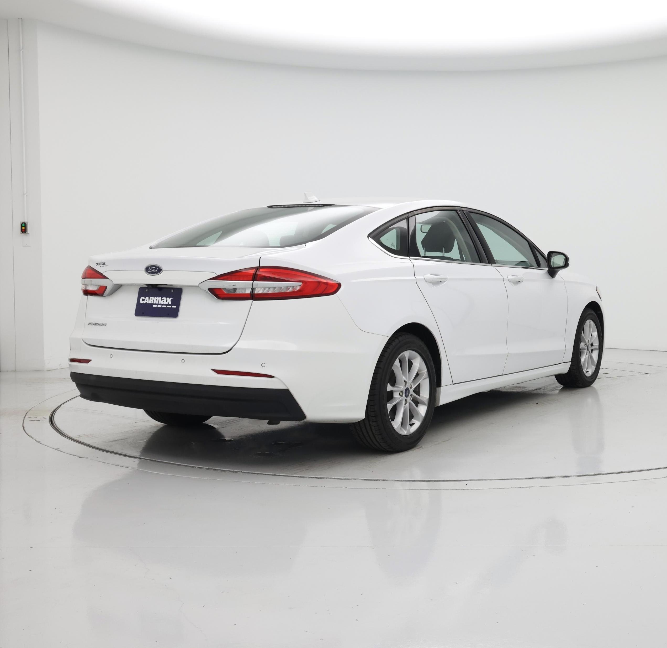 Thumbnail: 2020 Ford Fusion - 8