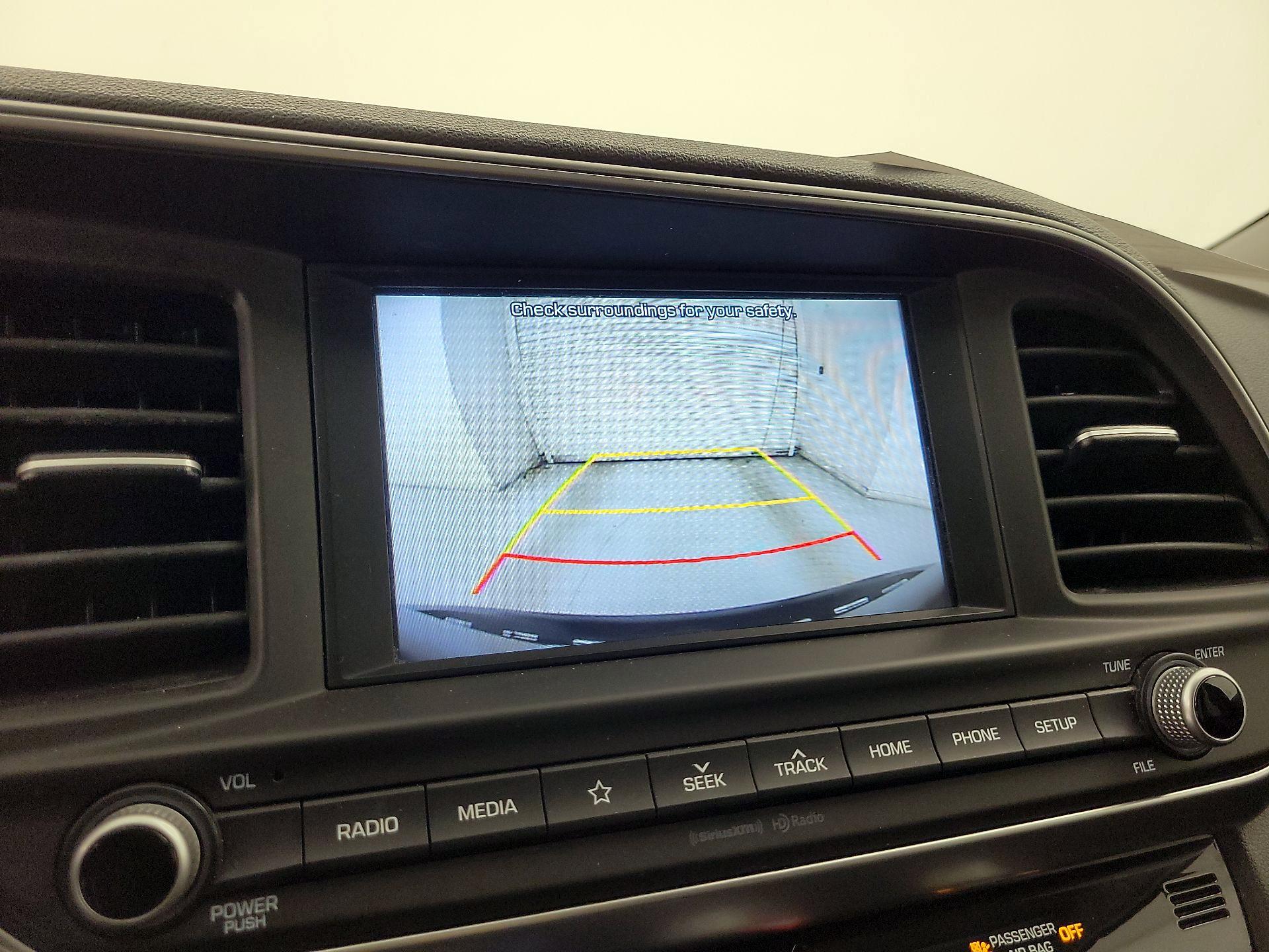 Thumbnail: 2020 Hyundai Elantra - 13