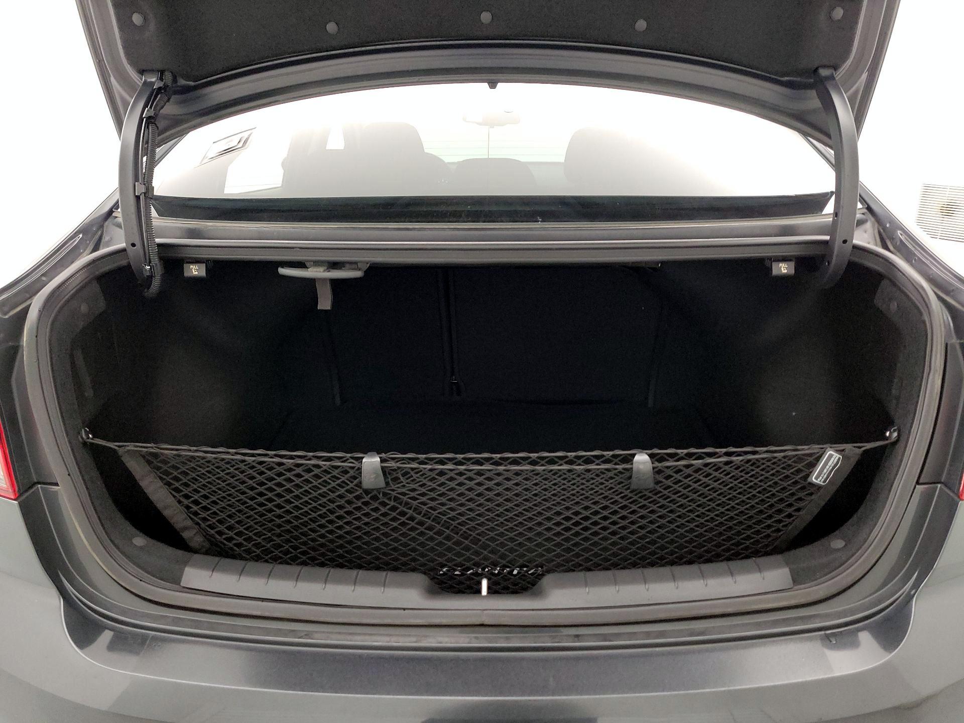 Thumbnail: 2020 Hyundai Elantra - 19