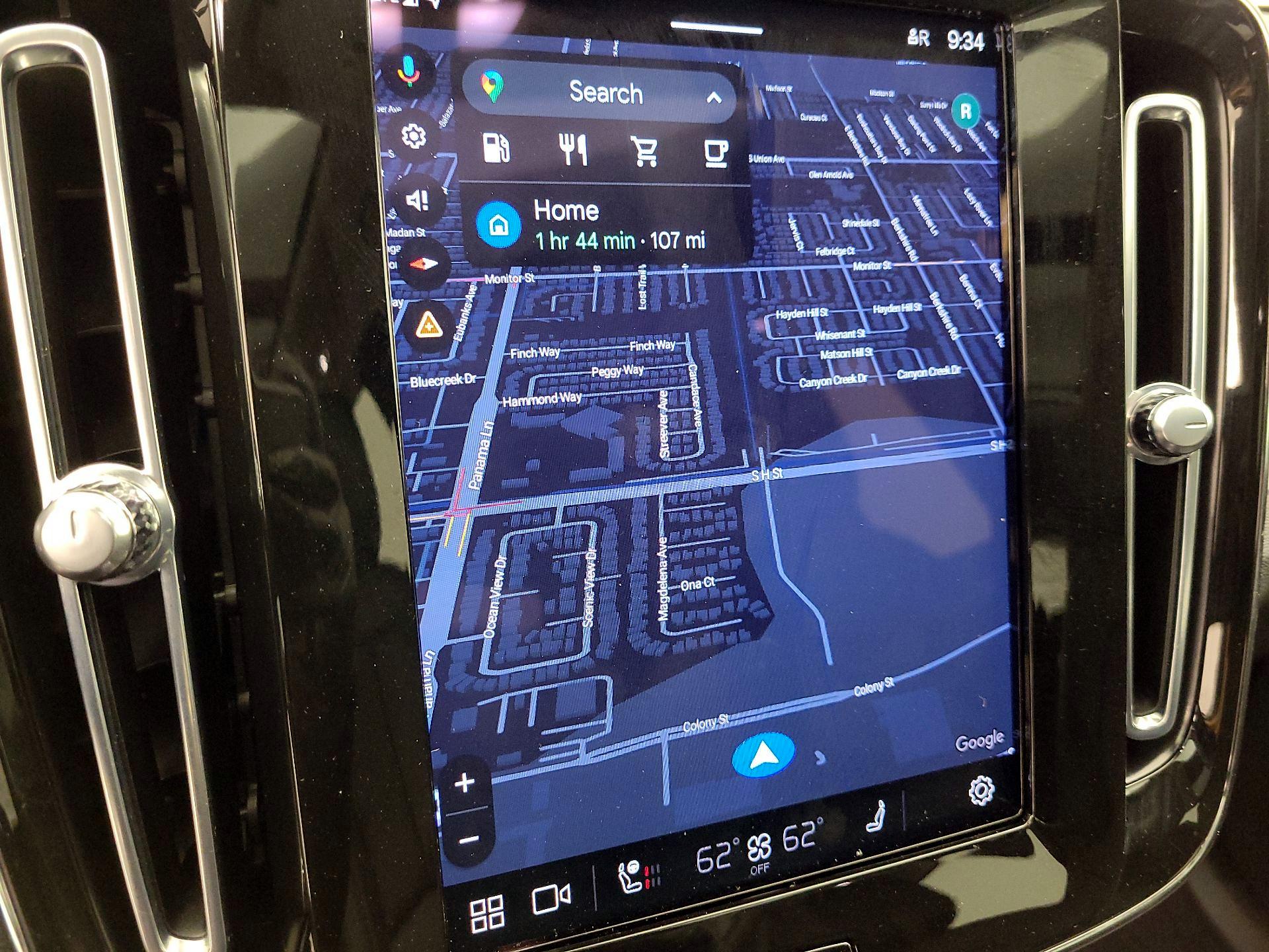 Thumbnail: 2023 Volvo XC40 - 14