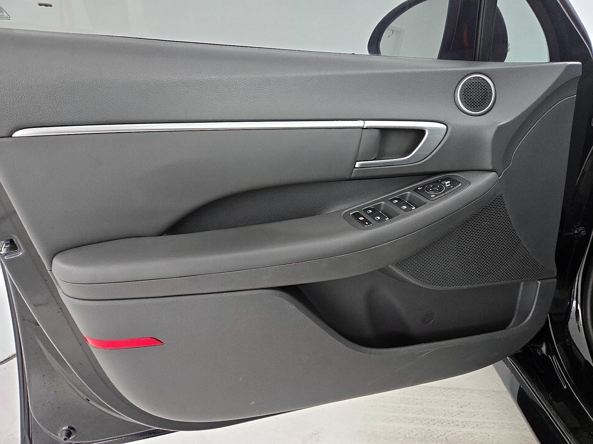 Thumbnail: 2020 Hyundai Sonata - 12