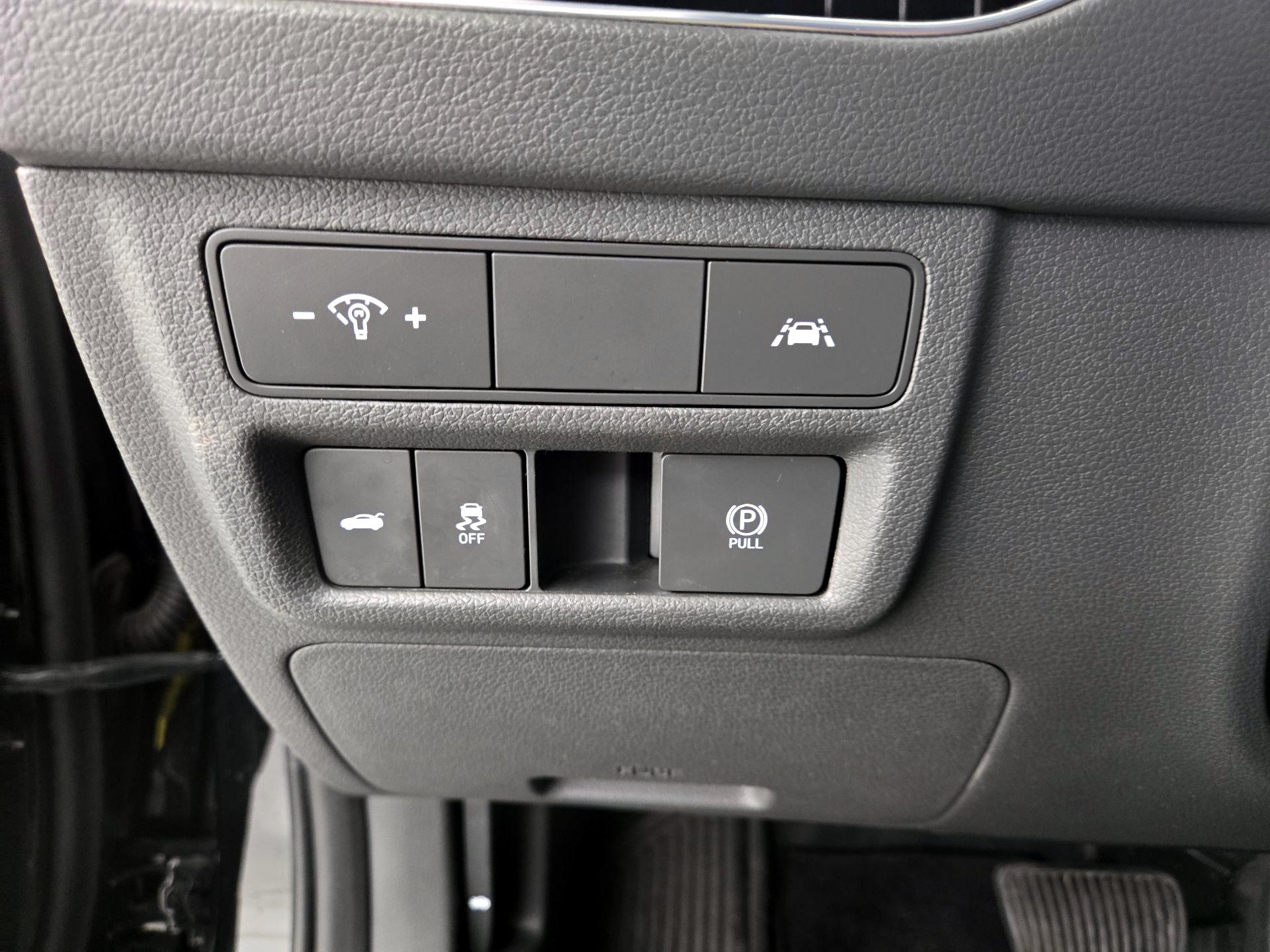 Thumbnail: 2020 Hyundai Sonata - 13