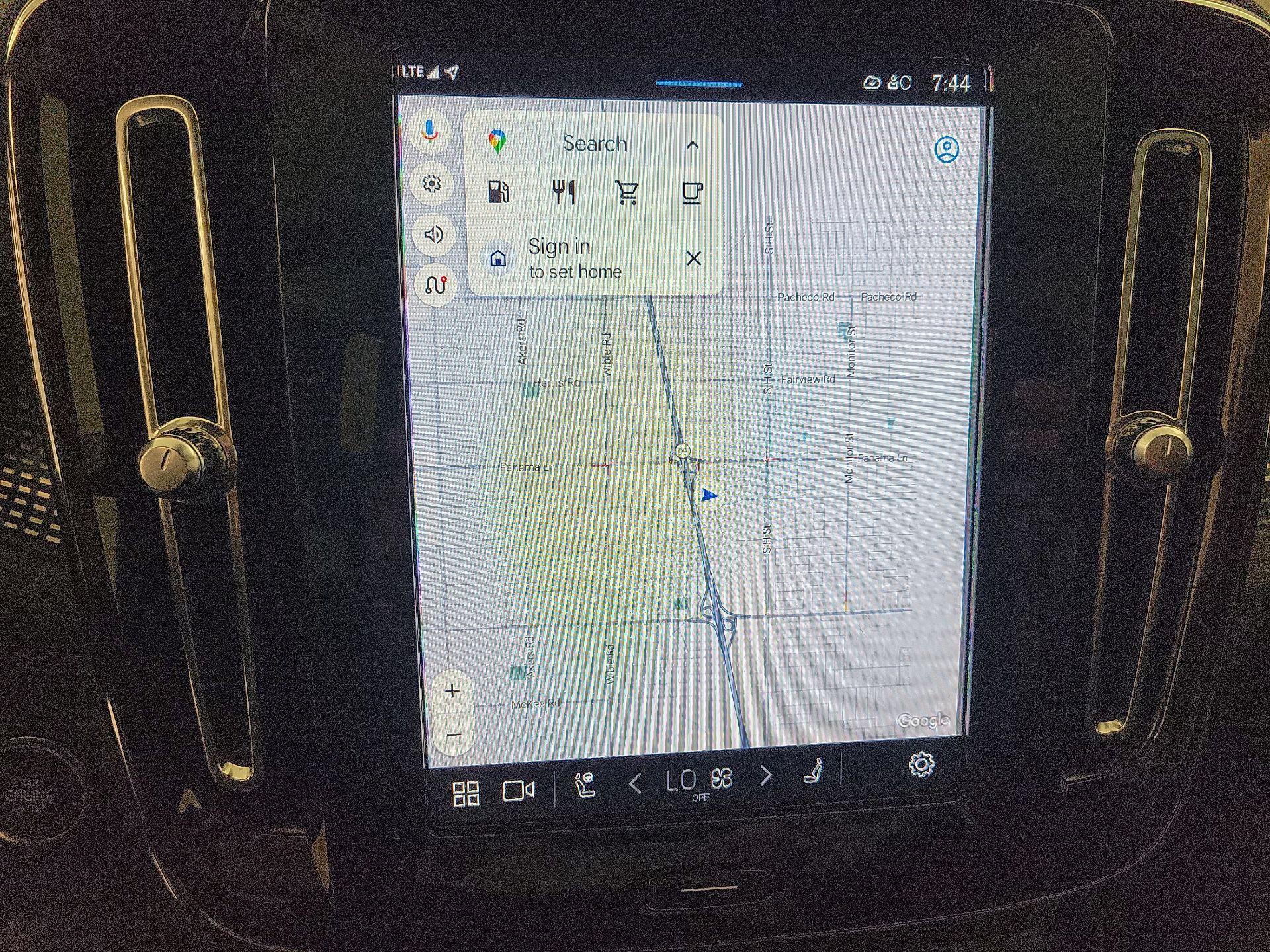 Thumbnail: 2023 Volvo XC40 - 14