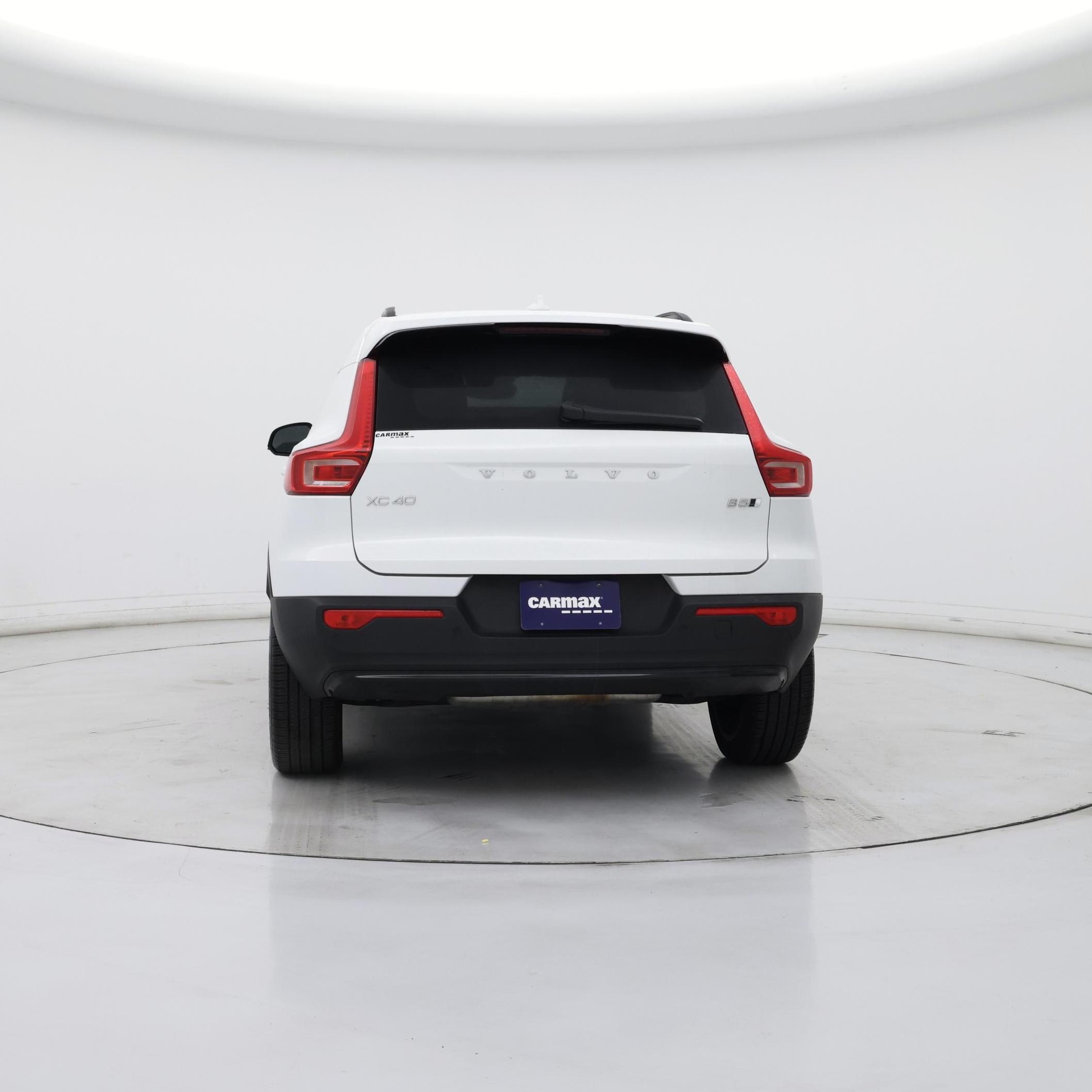Thumbnail: 2023 Volvo XC40 - 6
