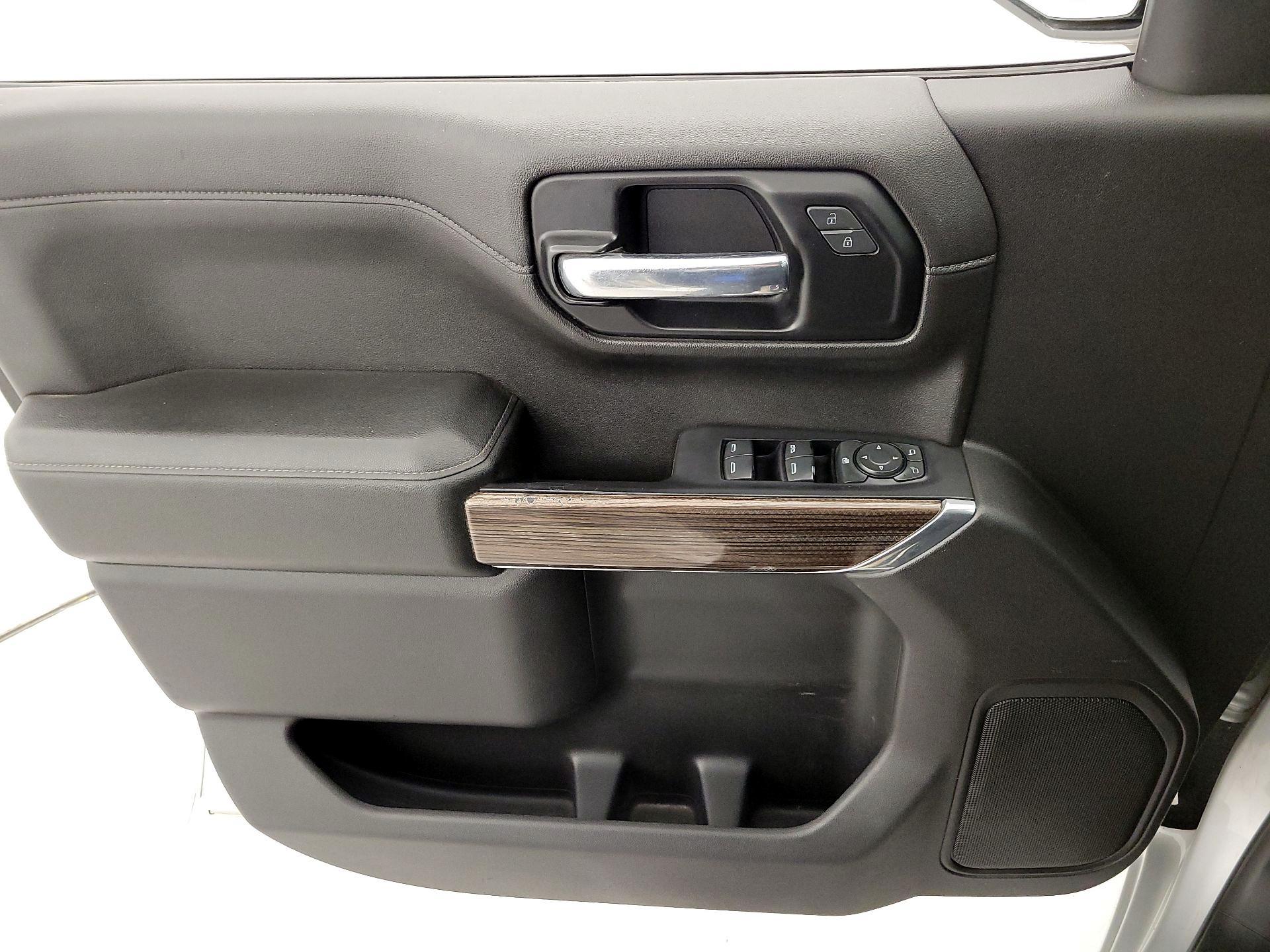 Thumbnail: 2020 Chevrolet Silverado 1500 - 12