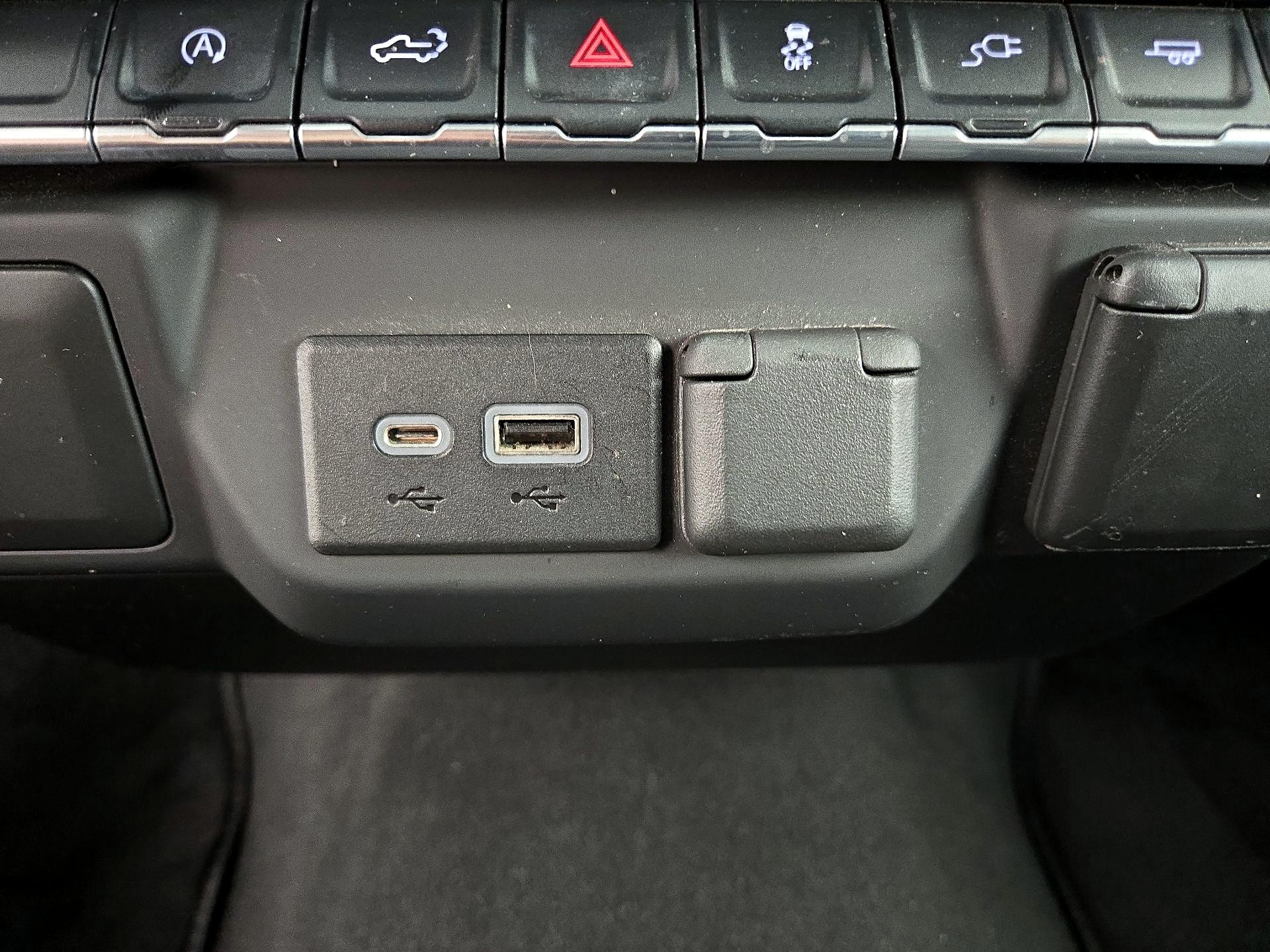 Thumbnail: 2022 Chevrolet Silverado 1500 - 18