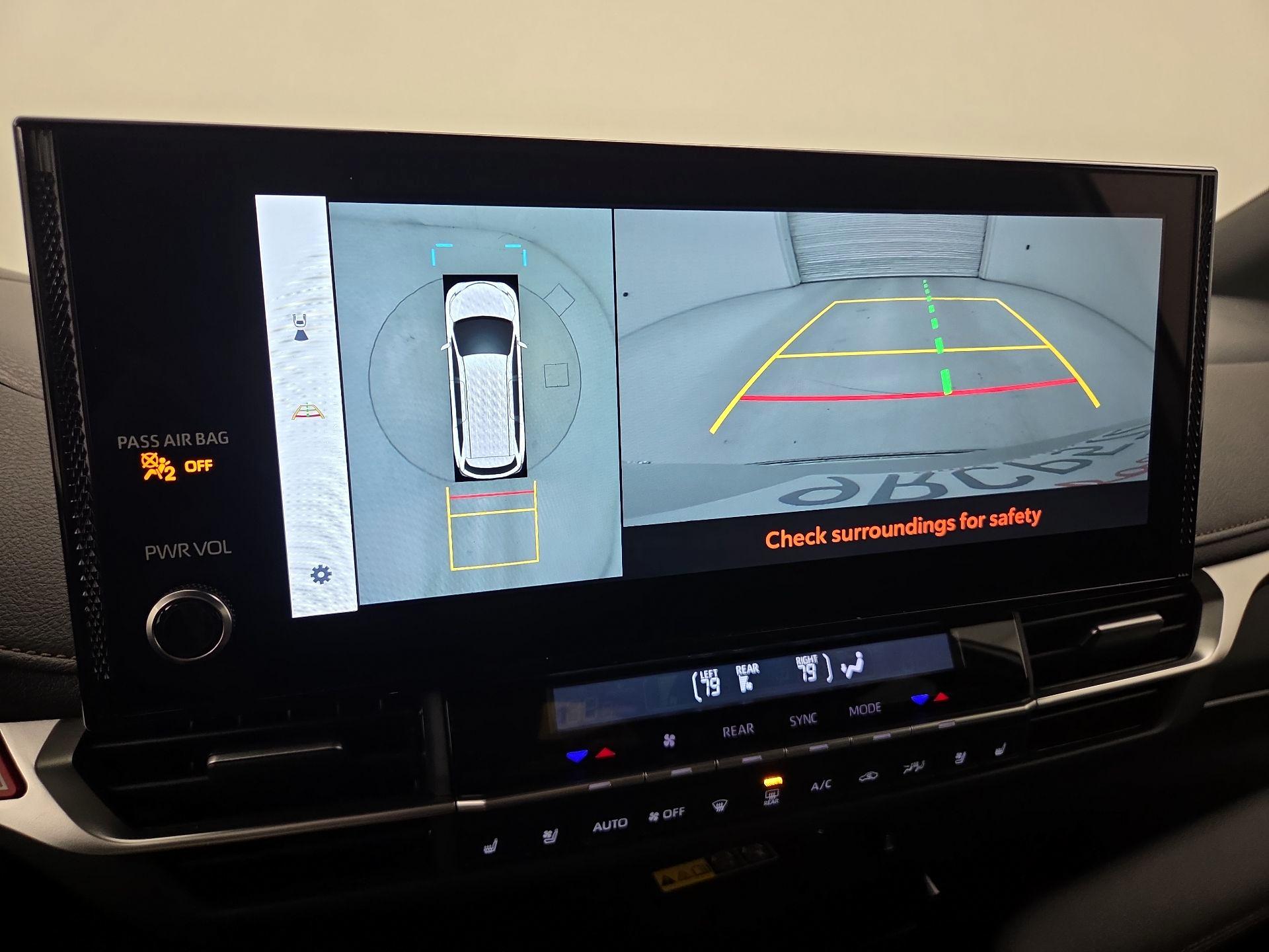 Thumbnail: 2025 Toyota Sienna - 14