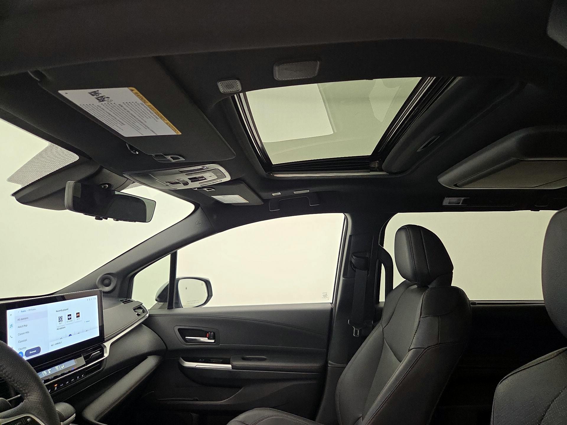 Thumbnail: 2025 Toyota Sienna - 19