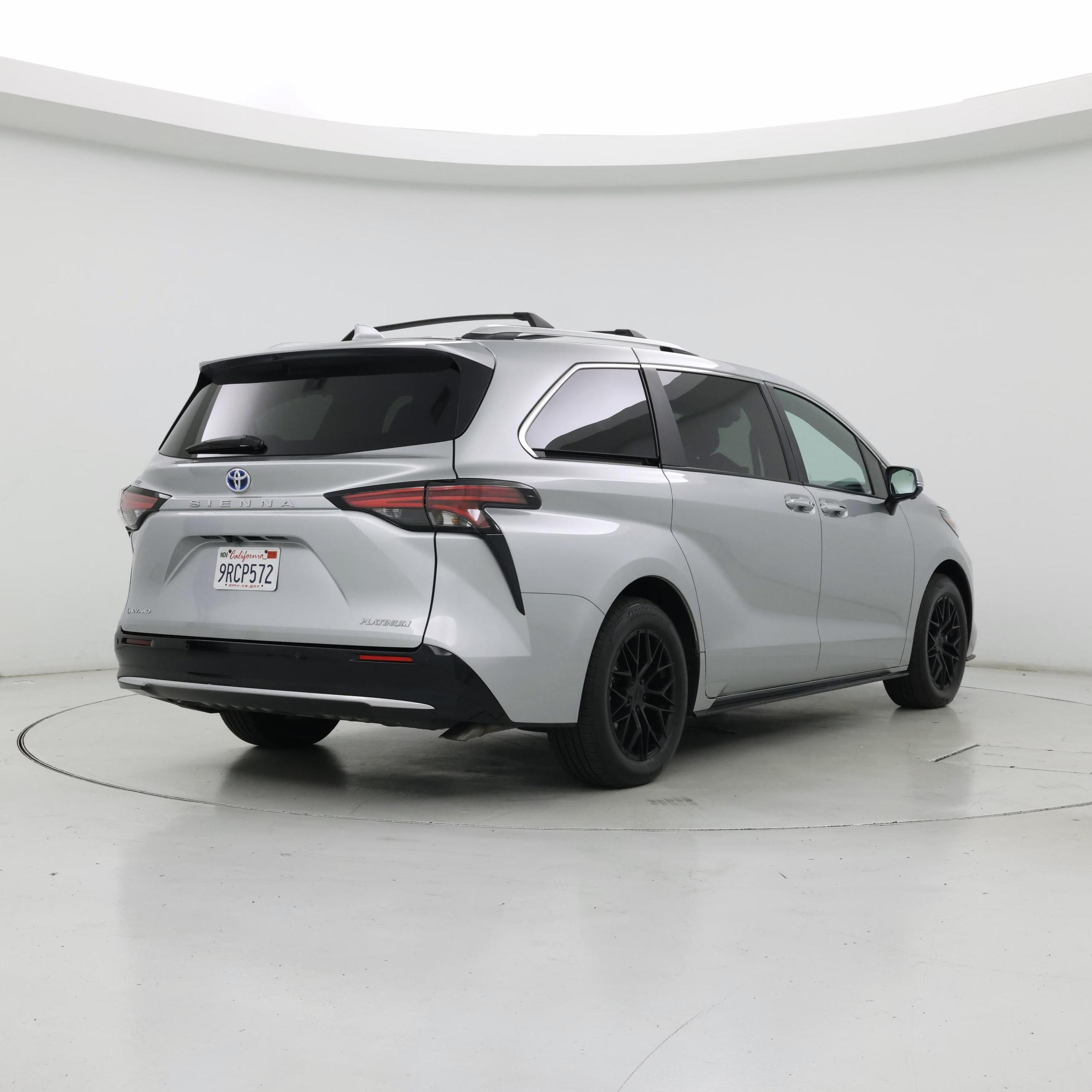 Thumbnail: 2025 Toyota Sienna - 8
