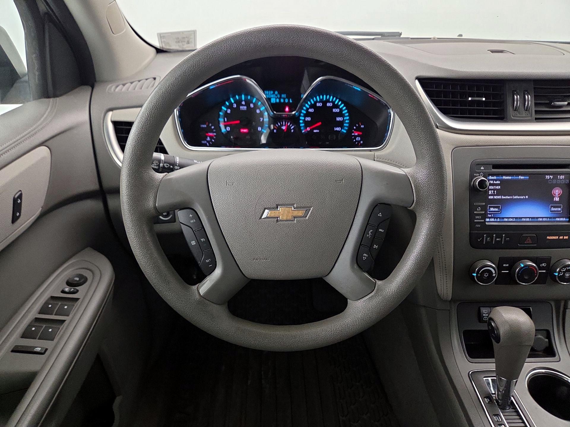 Thumbnail: 2014 Chevrolet Traverse - 10