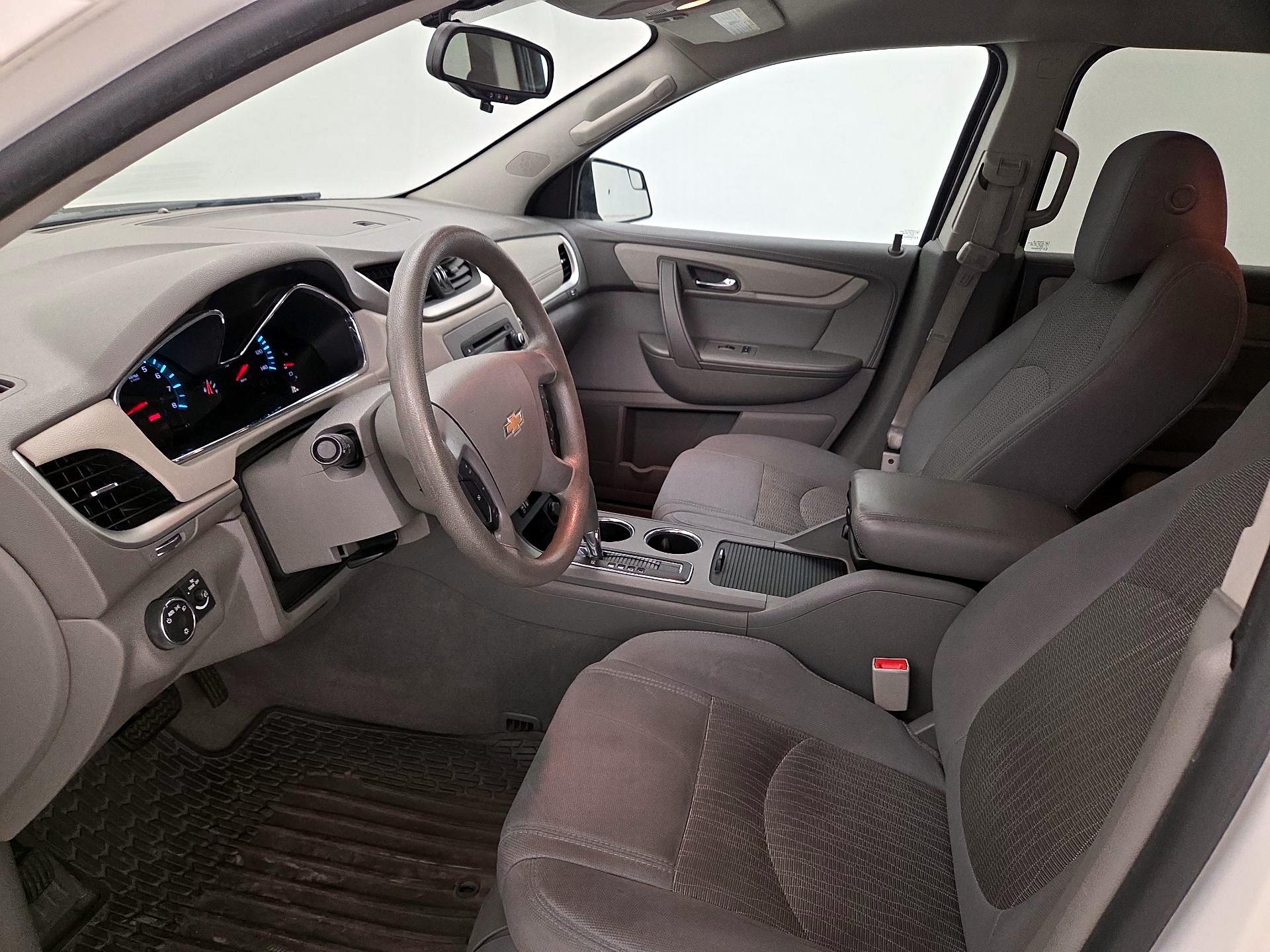 Thumbnail: 2014 Chevrolet Traverse - 11