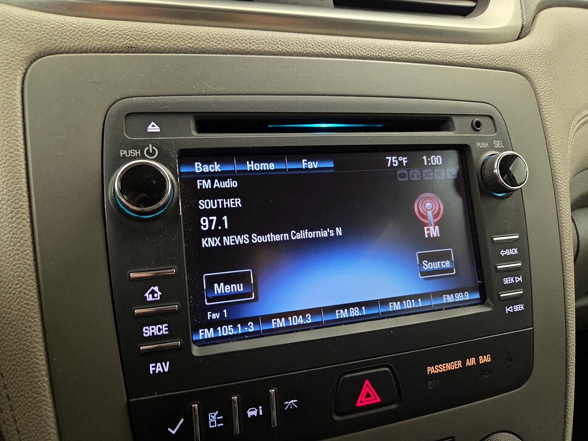 Thumbnail: 2014 Chevrolet Traverse - 15