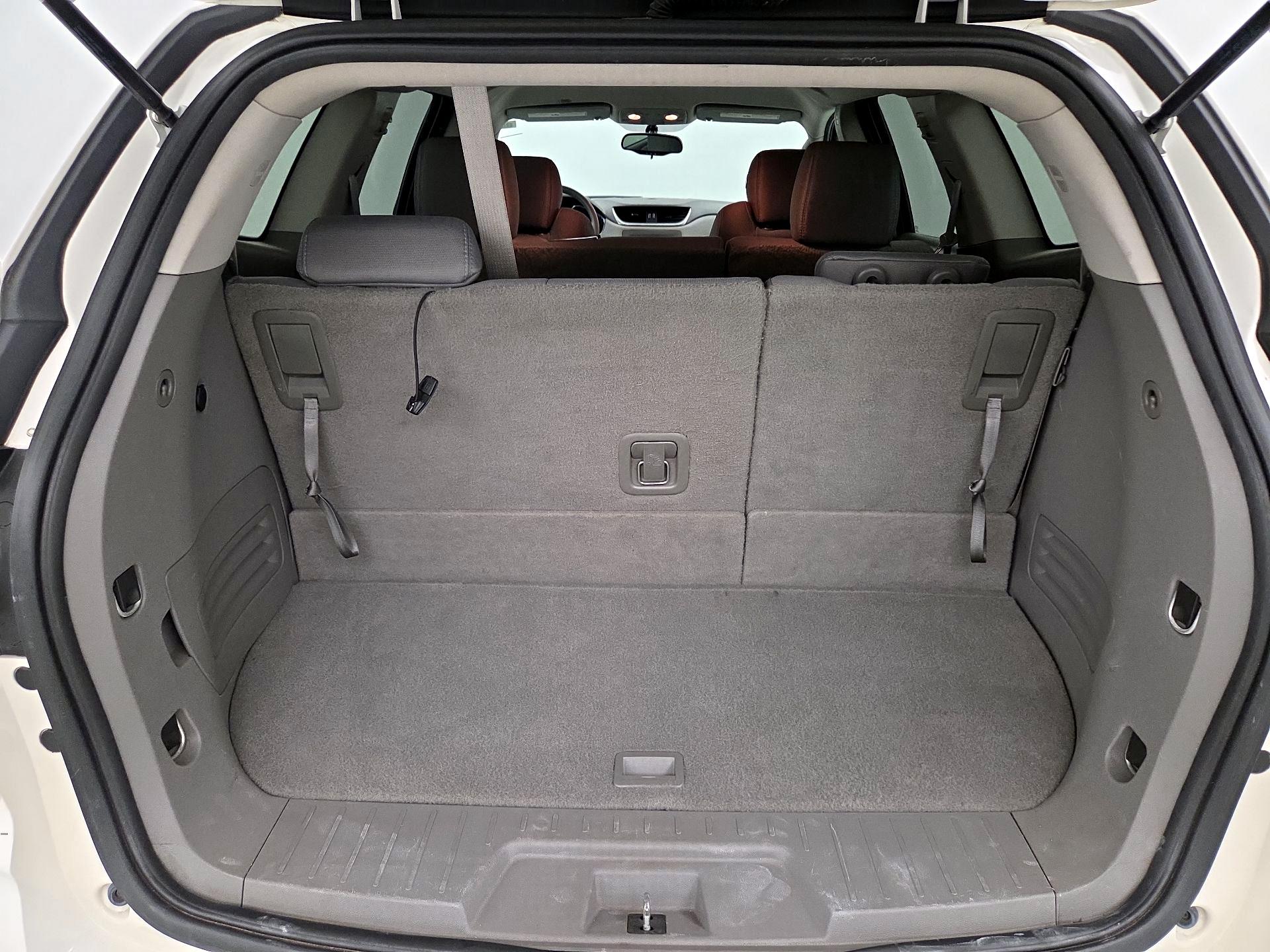 Thumbnail: 2014 Chevrolet Traverse - 20