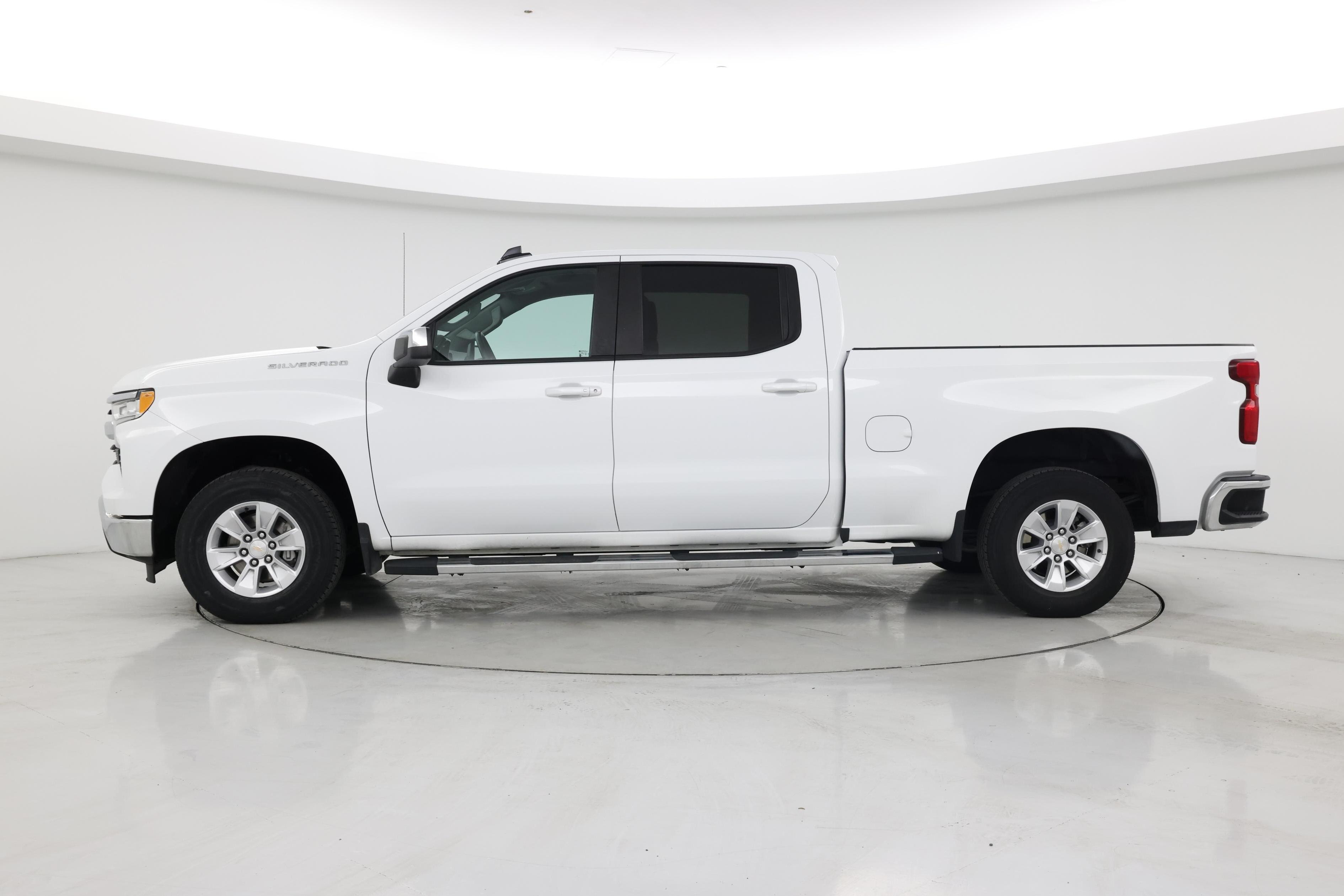 Thumbnail: 2024 Chevrolet Silverado 1500 - 3