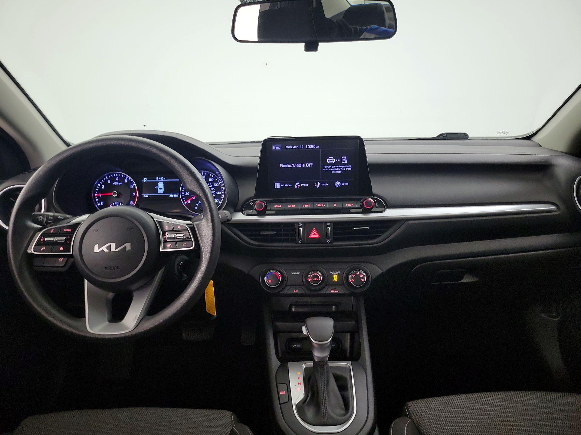 Thumbnail: 2023 Kia Forte - 9