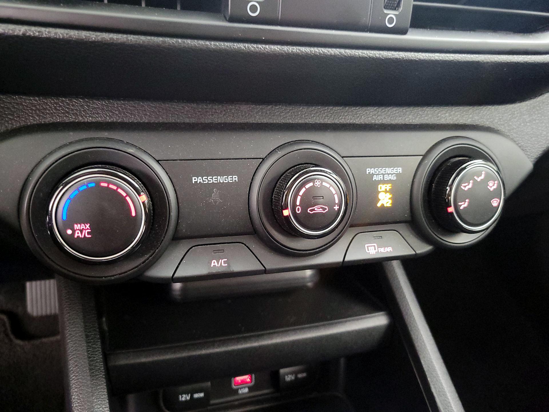 Thumbnail: 2023 Kia Forte - 16