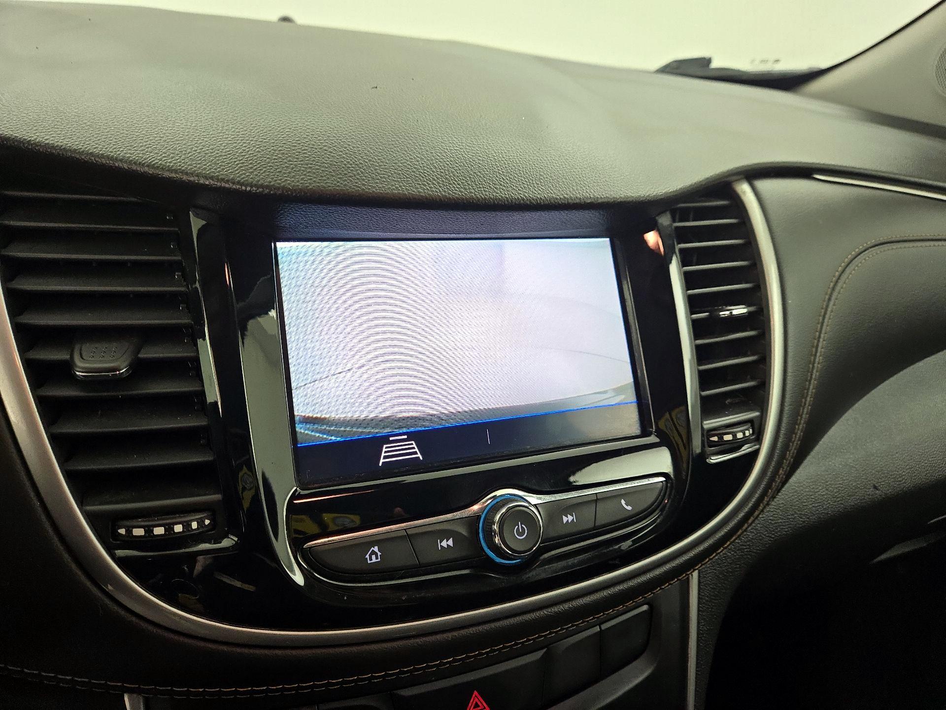 Thumbnail: 2020 Chevrolet Trax - 14