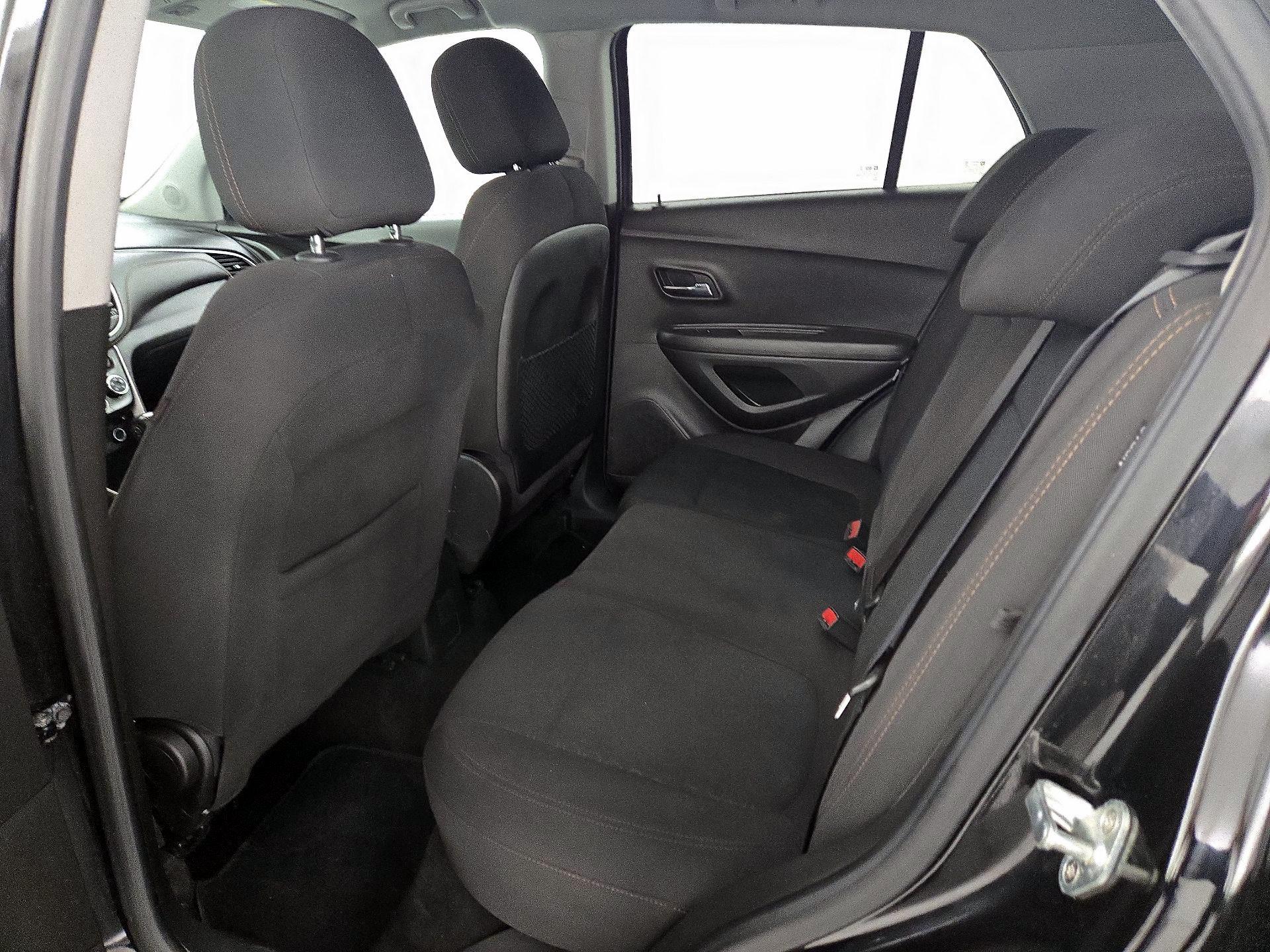 Thumbnail: 2020 Chevrolet Trax - 19