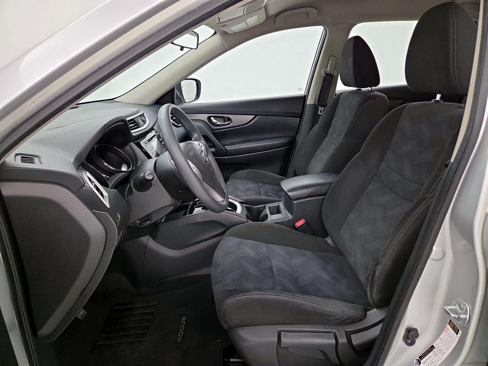 Thumbnail: 2015 Nissan Rogue - 11