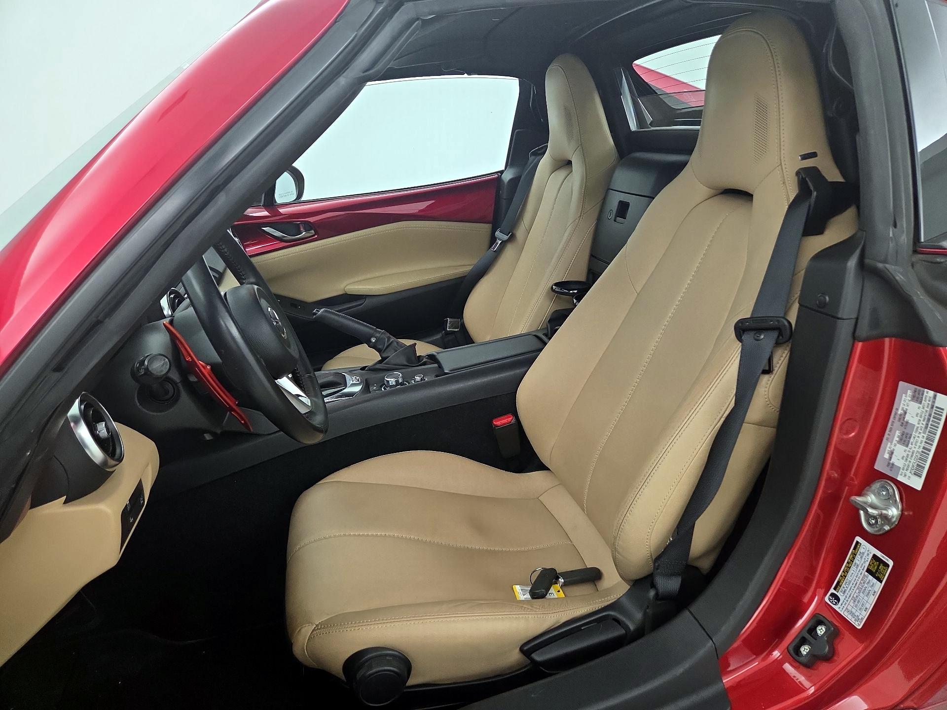 Thumbnail: 2018 Mazda MX-5 Miata - 11