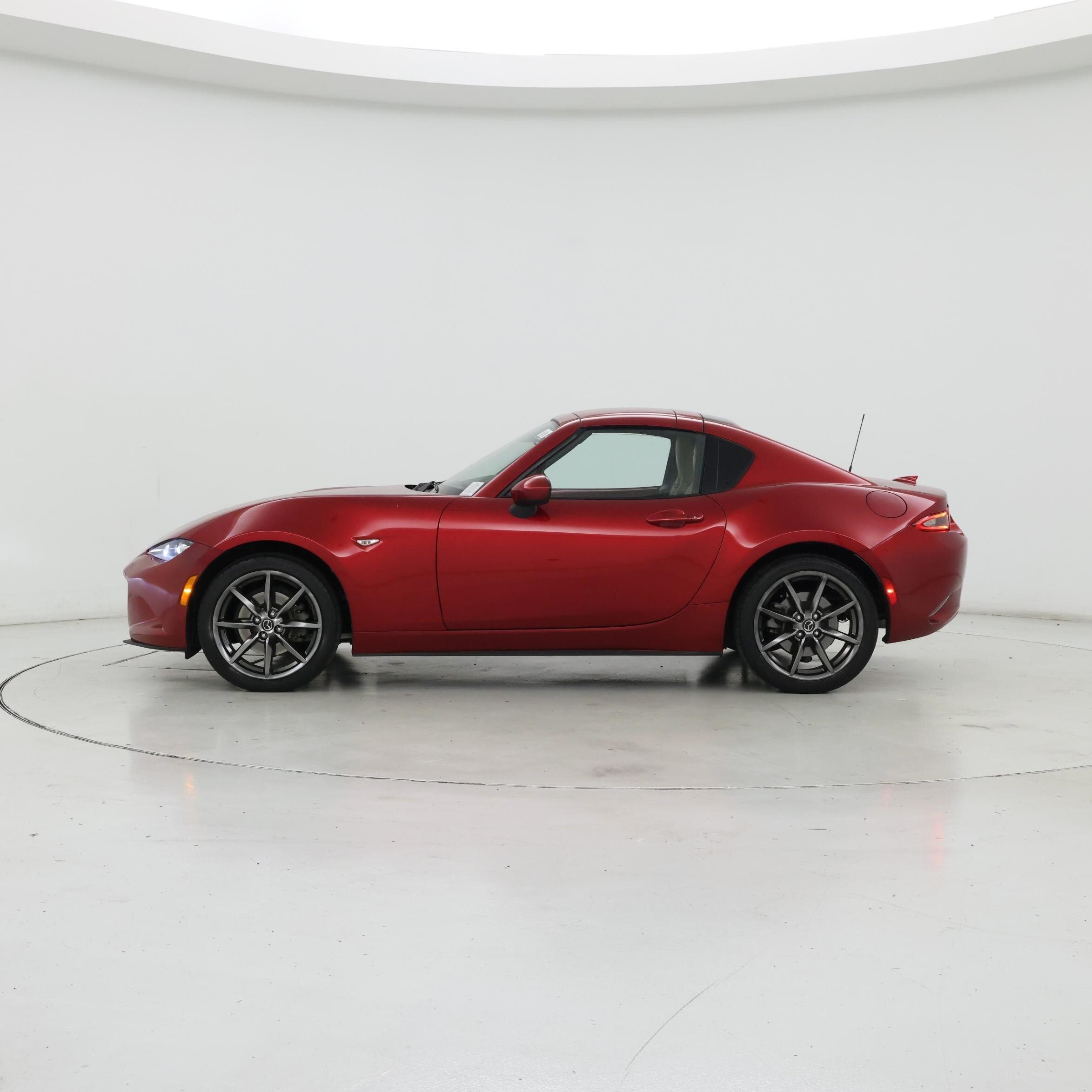 Thumbnail: 2018 Mazda MX-5 Miata - 3