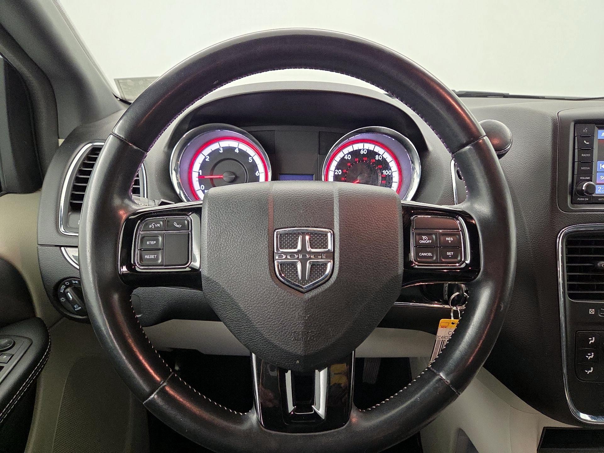 Thumbnail: 2019 Dodge Grand Caravan - 10