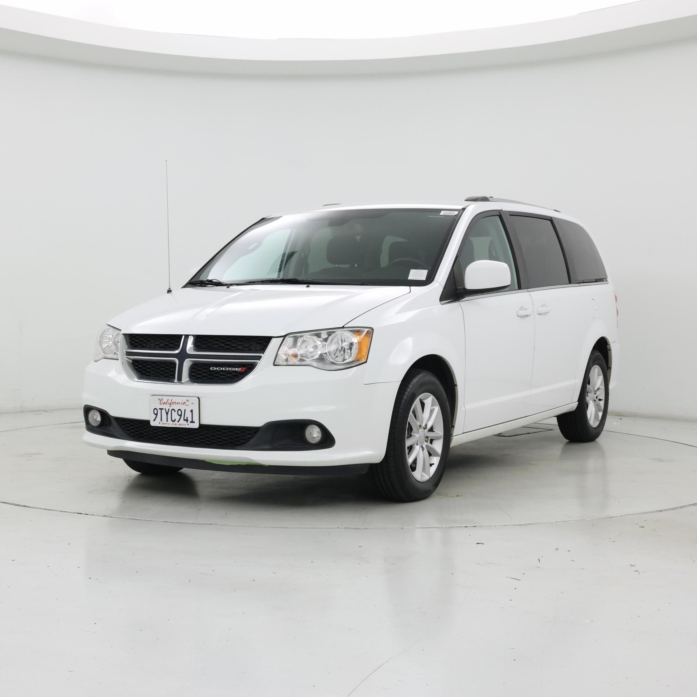 Thumbnail: 2019 Dodge Grand Caravan - 4