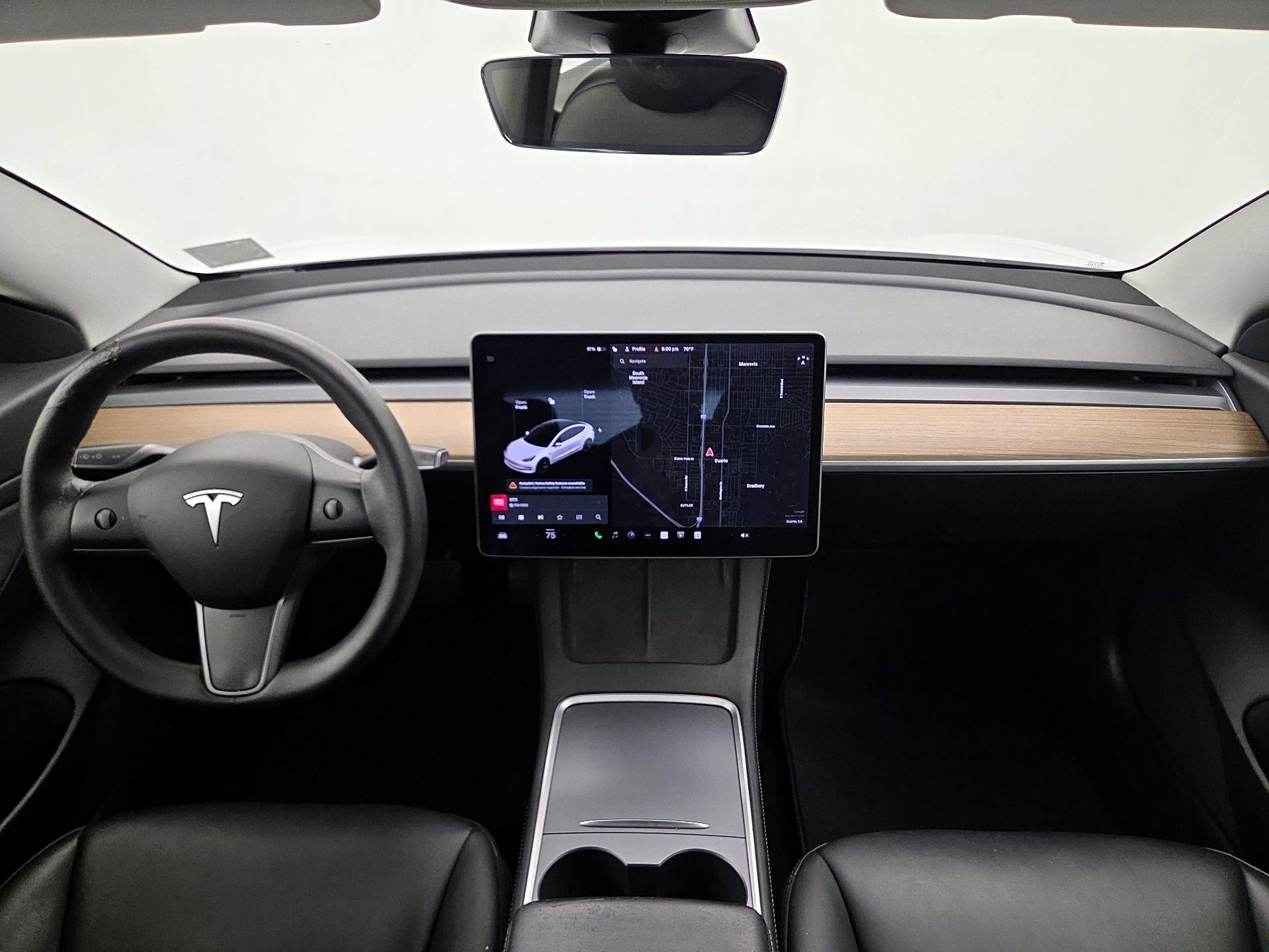 Thumbnail: 2021 Tesla Model 3 - 9
