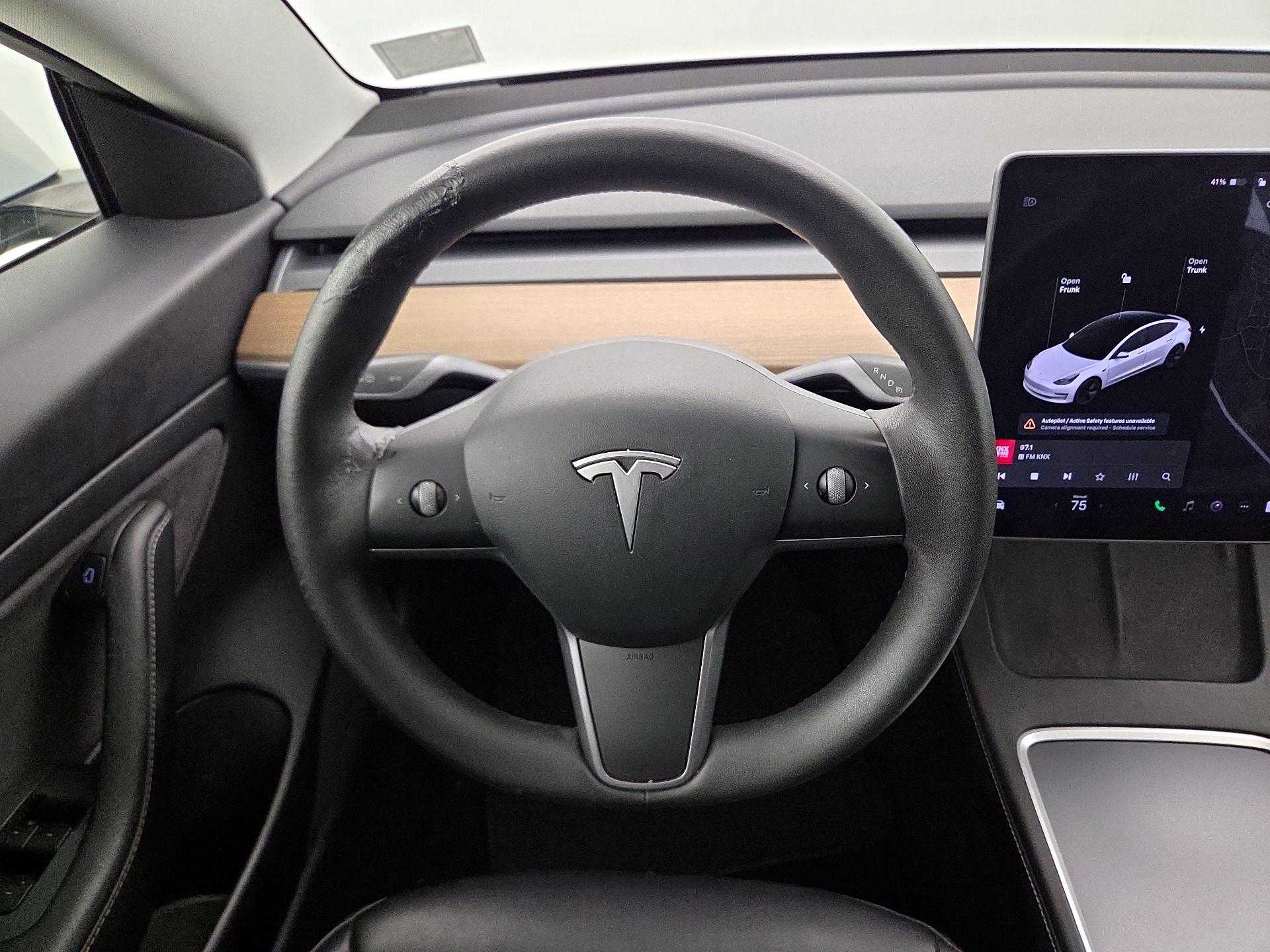 Thumbnail: 2021 Tesla Model 3 - 10