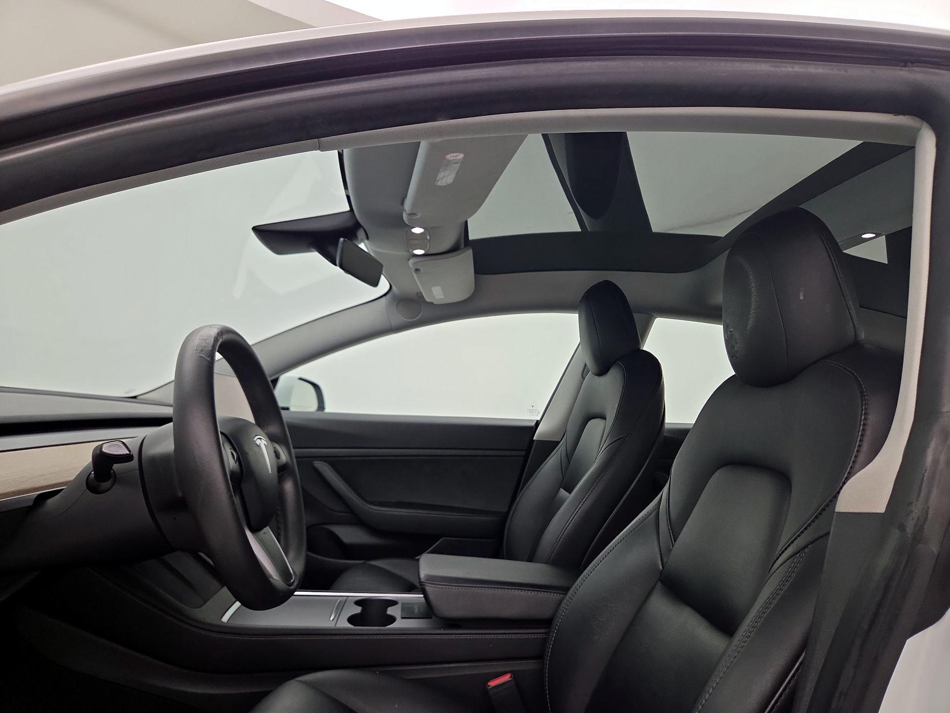 Thumbnail: 2021 Tesla Model 3 - 19