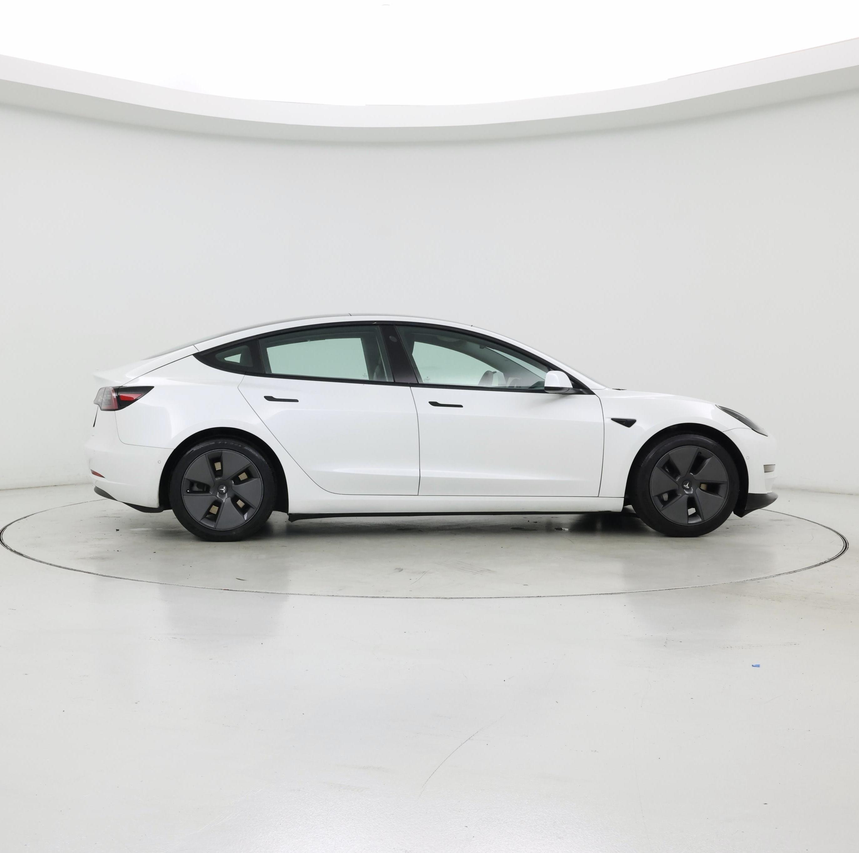 Thumbnail: 2021 Tesla Model 3 - 7