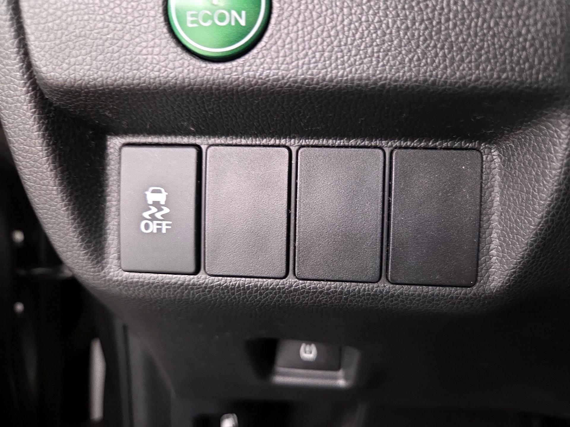 Thumbnail: 2015 Honda Fit - 13